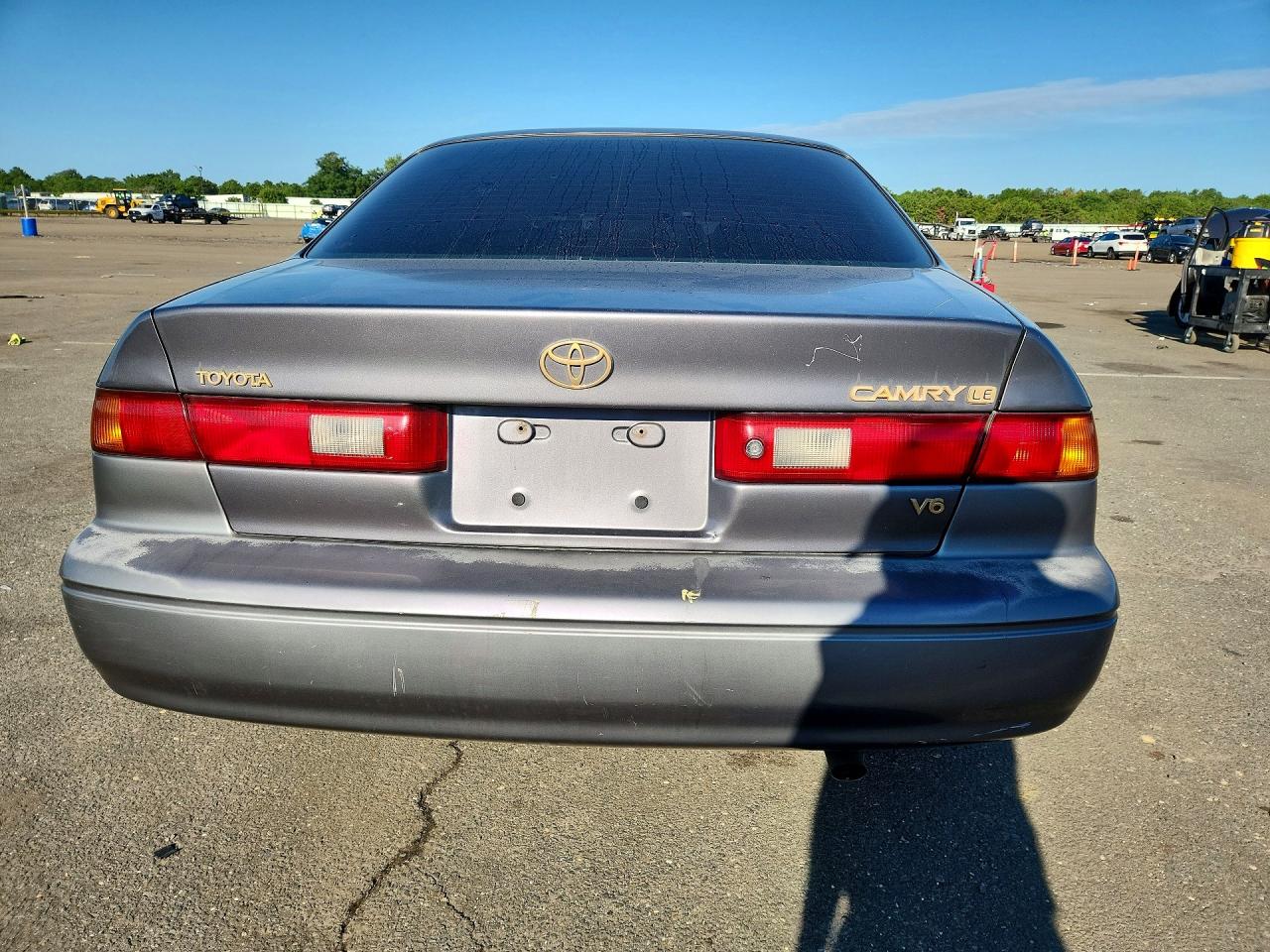 1998 Toyota Camry Le V6 Gray vin: 4T1BF22K2WU073451