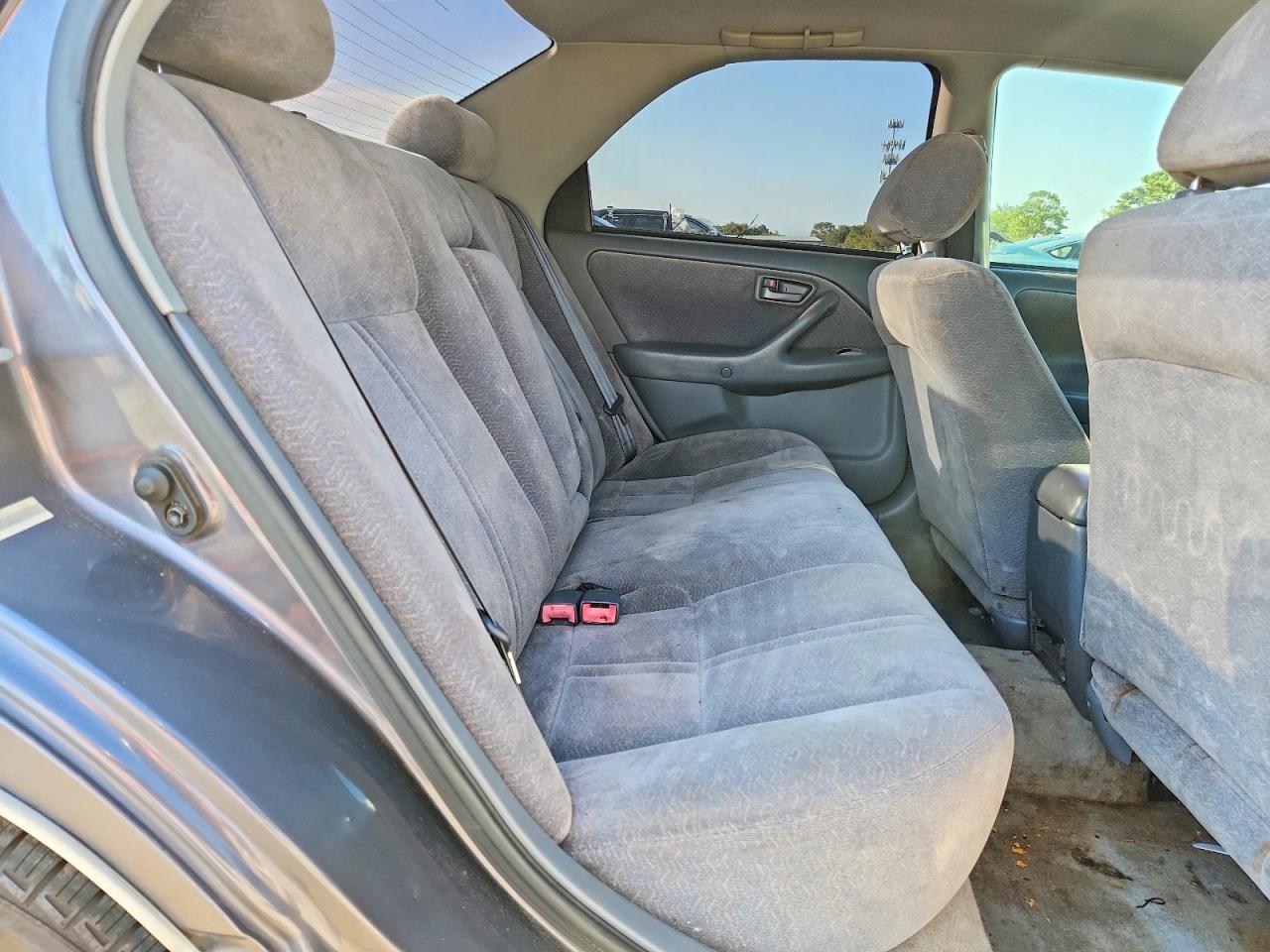 1998 Toyota Camry Le V6 Gray vin: 4T1BF22K2WU073451