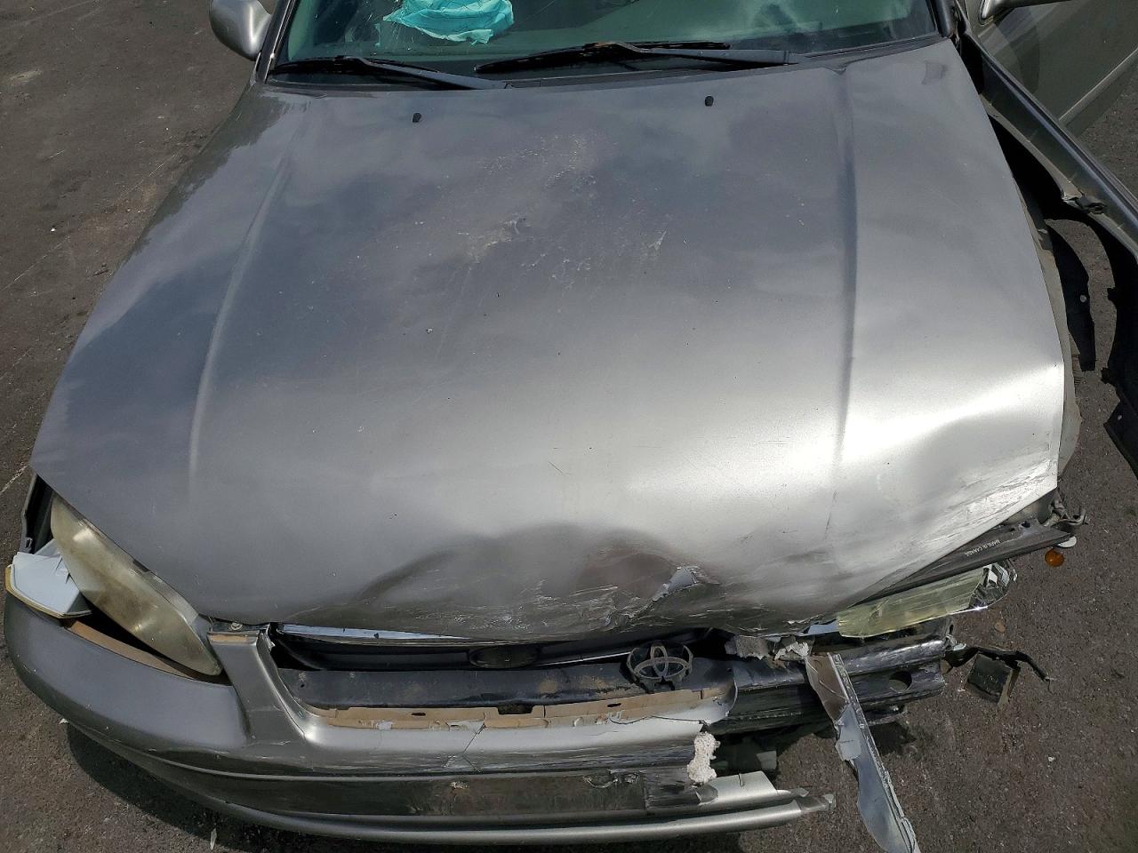 2000 Toyota Camry Le V6 Silver vin: 4T1BF22K2YU093119