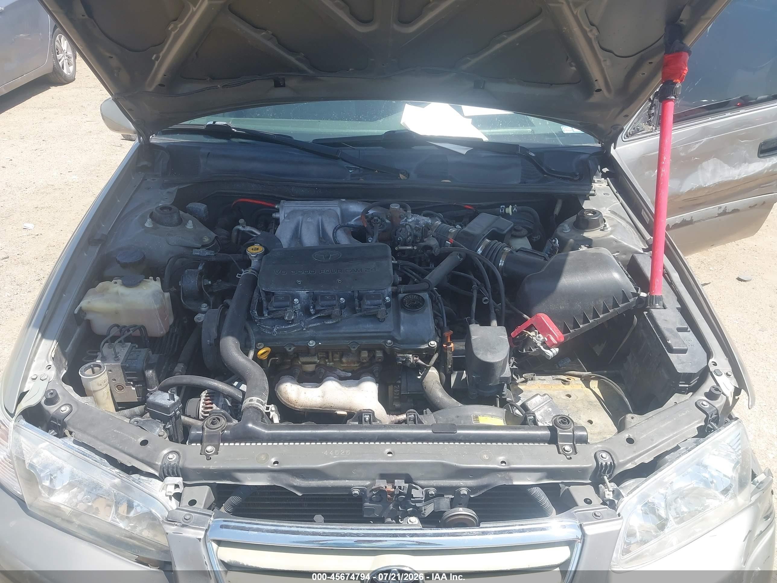 2000 Toyota Camry Le V6 Gold vin: 4T1BF22K2YU100991