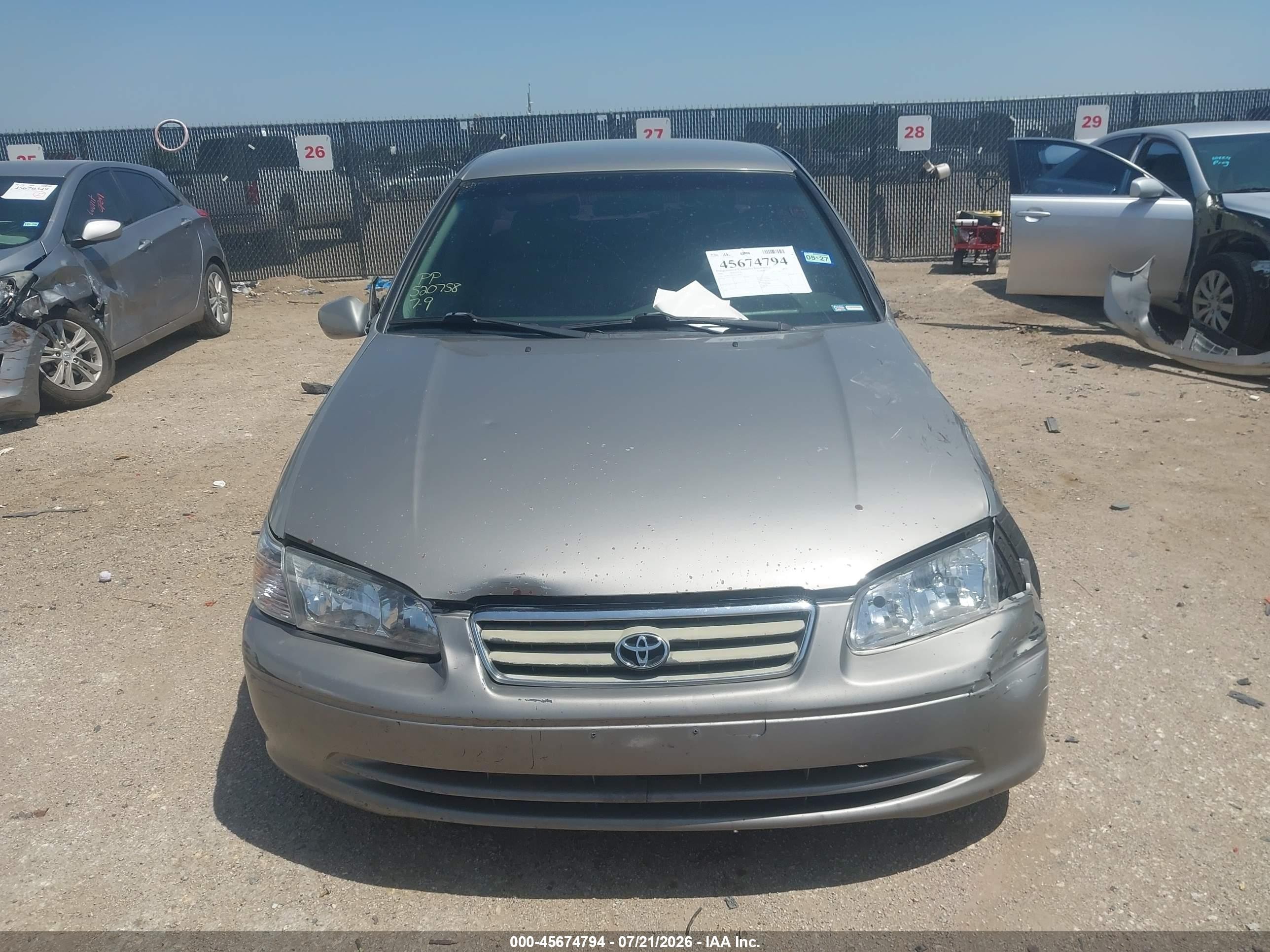 2000 Toyota Camry Le V6 Gold vin: 4T1BF22K2YU100991