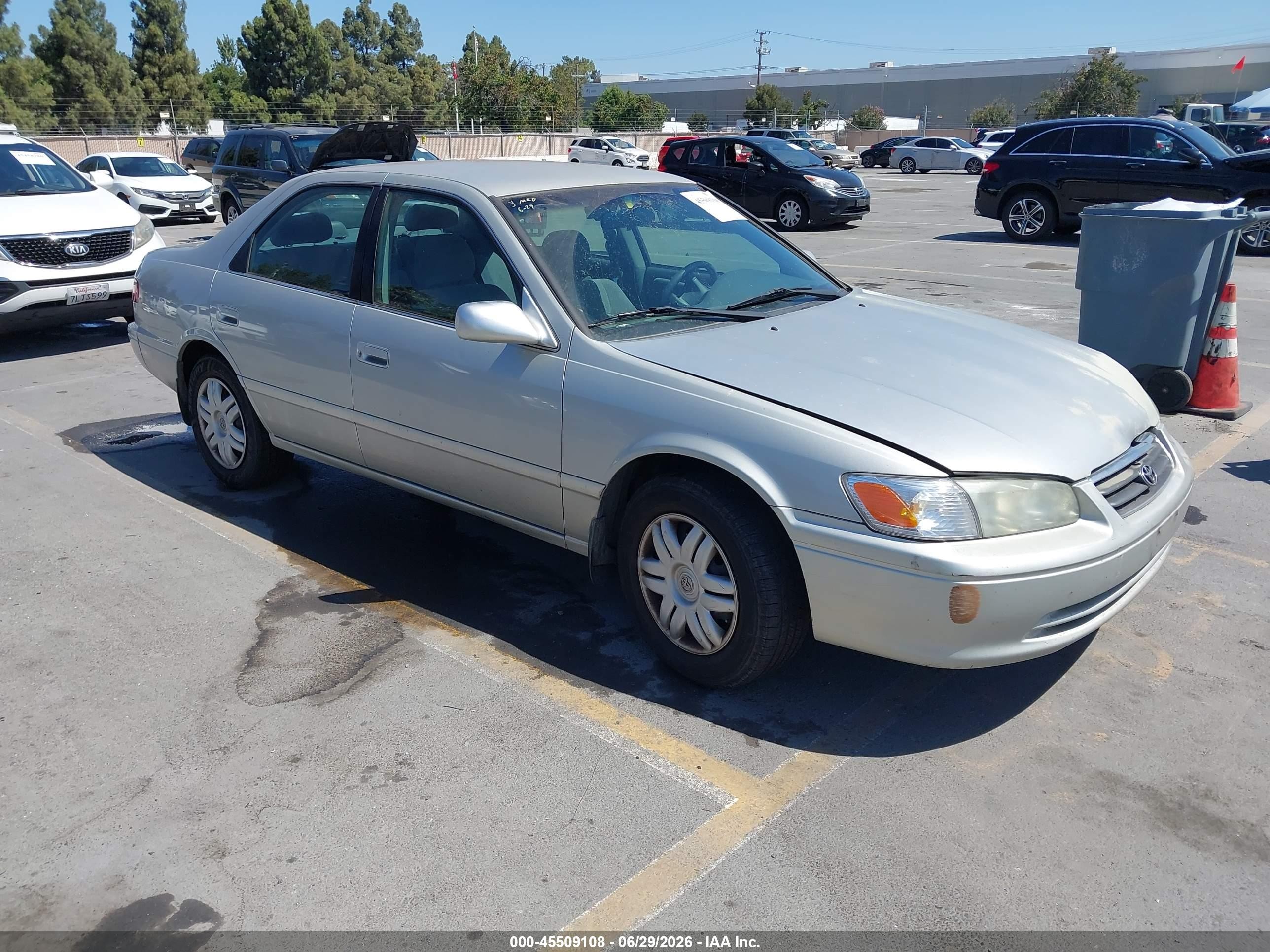 2001 Toyota Camry Le V6 Silver vin: 4T1BF22K41U127616