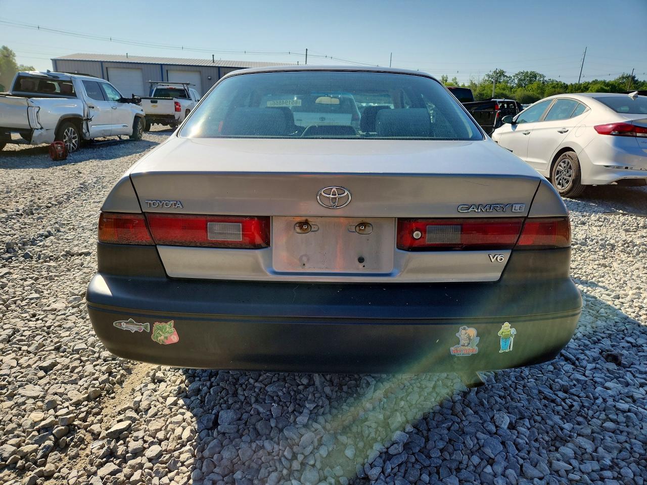 1998 Toyota Camry Le V6 Gray vin: 4T1BF22K4WU074360