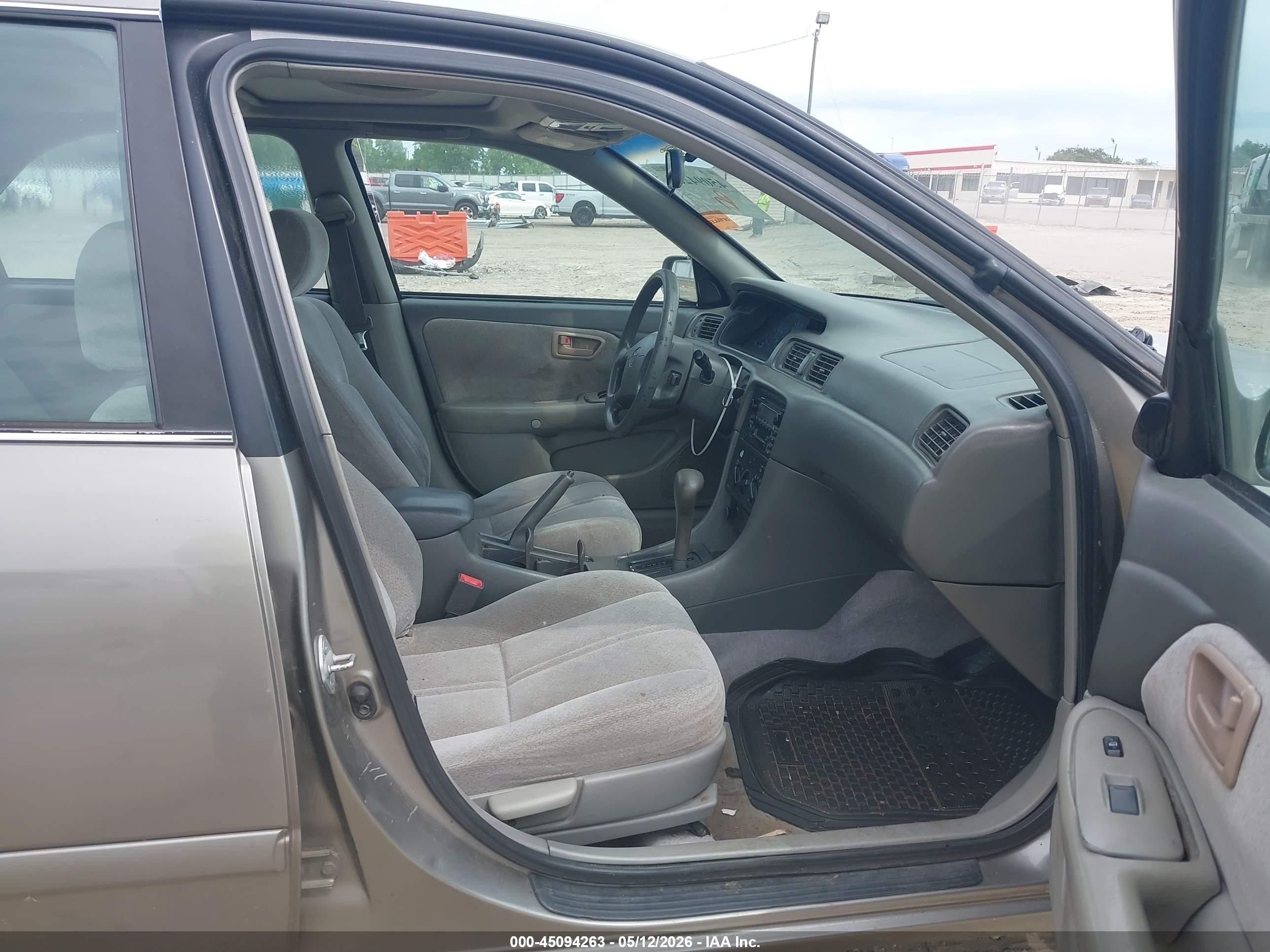 2001 Toyota Camry Le V6 Gray vin: 4T1BF22K51U122764