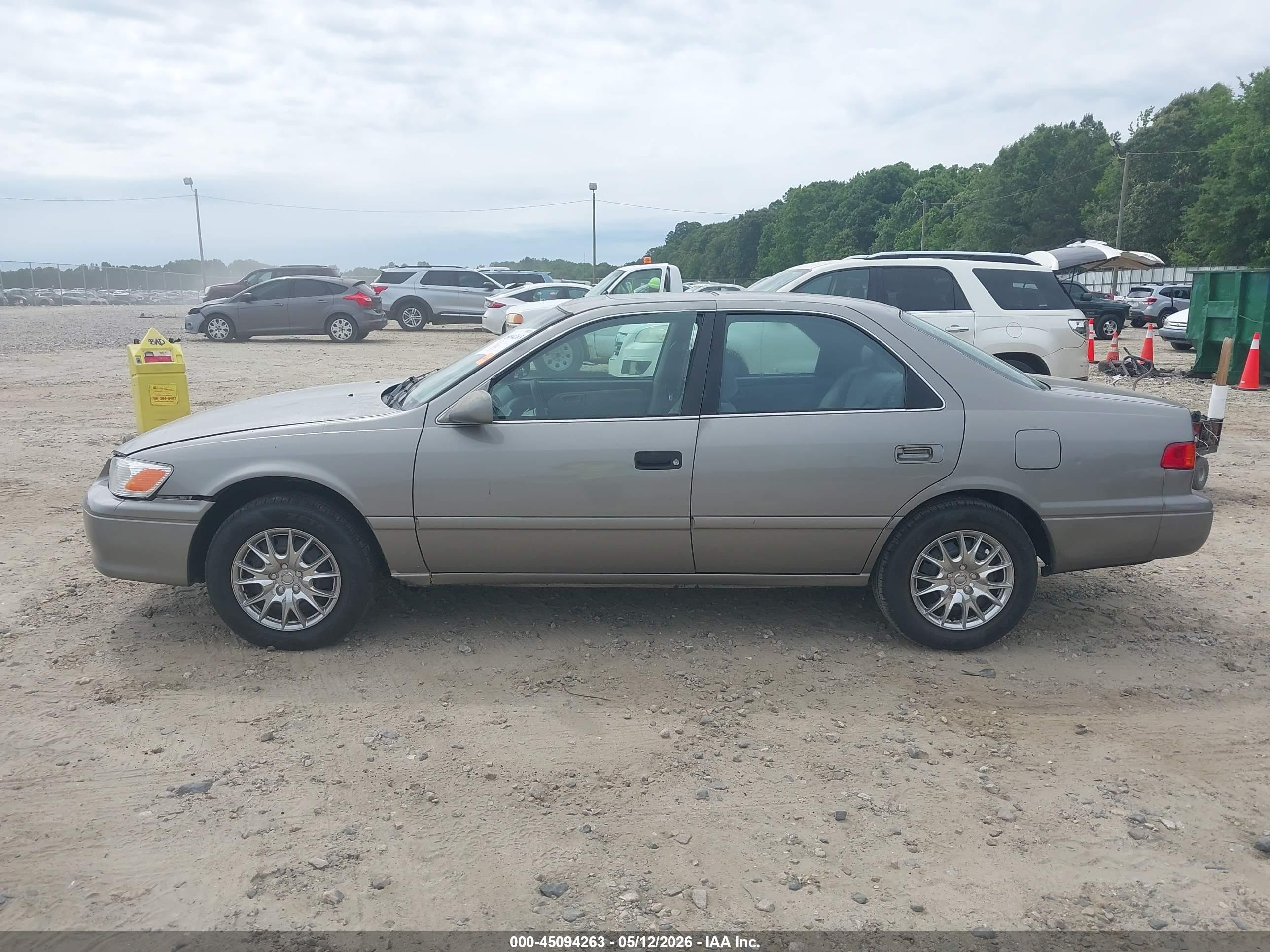 2001 Toyota Camry Le V6 Gray vin: 4T1BF22K51U122764