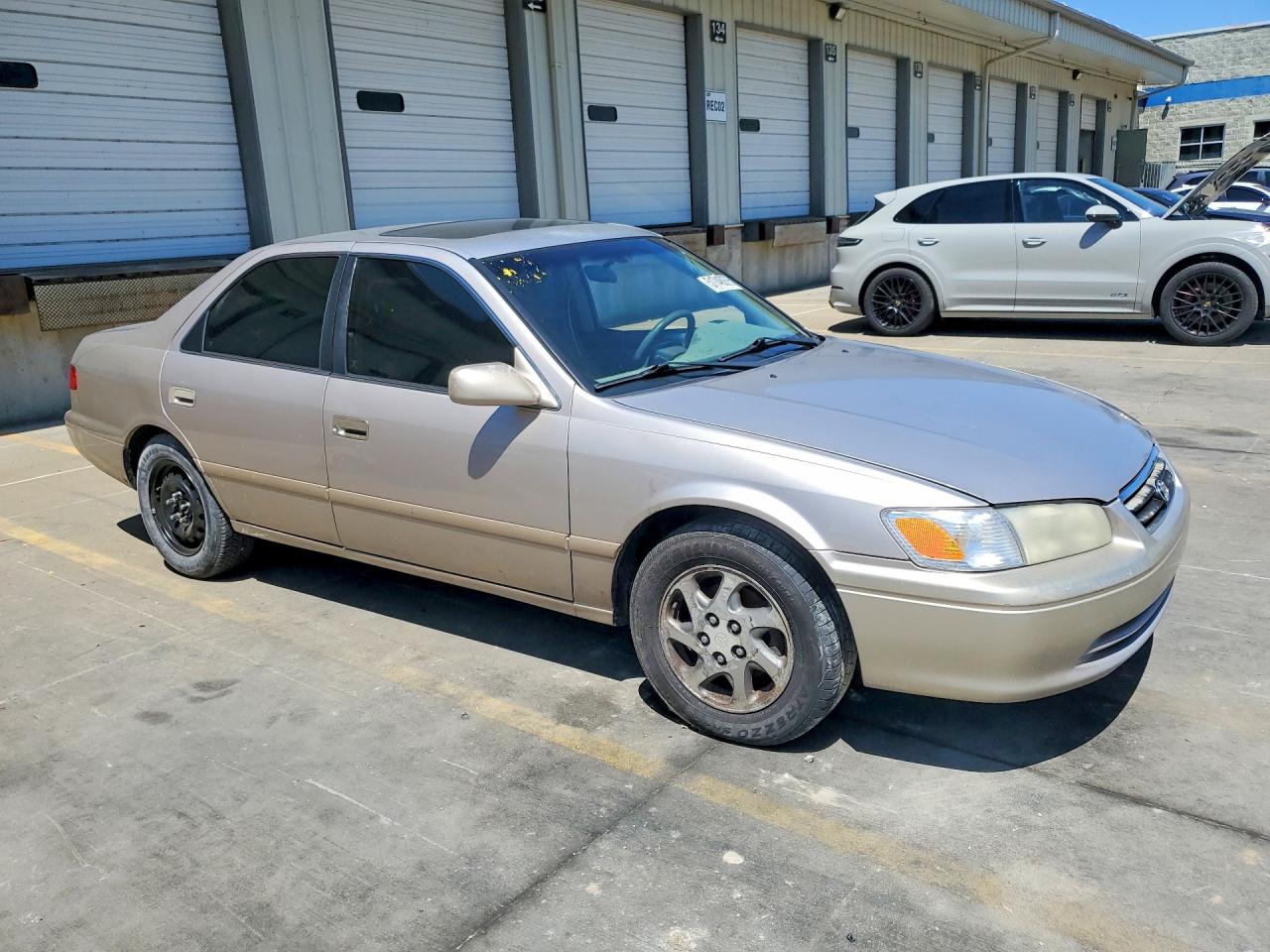 2001 Toyota Camry Le V6 Beige vin: 4T1BF22K51U961443