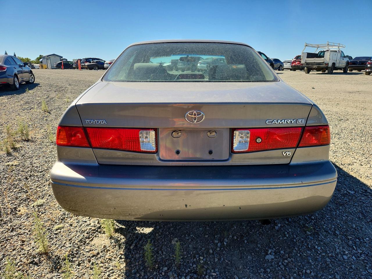 2000 Toyota Camry Le V6 Tan vin: 4T1BF22K6YU112044