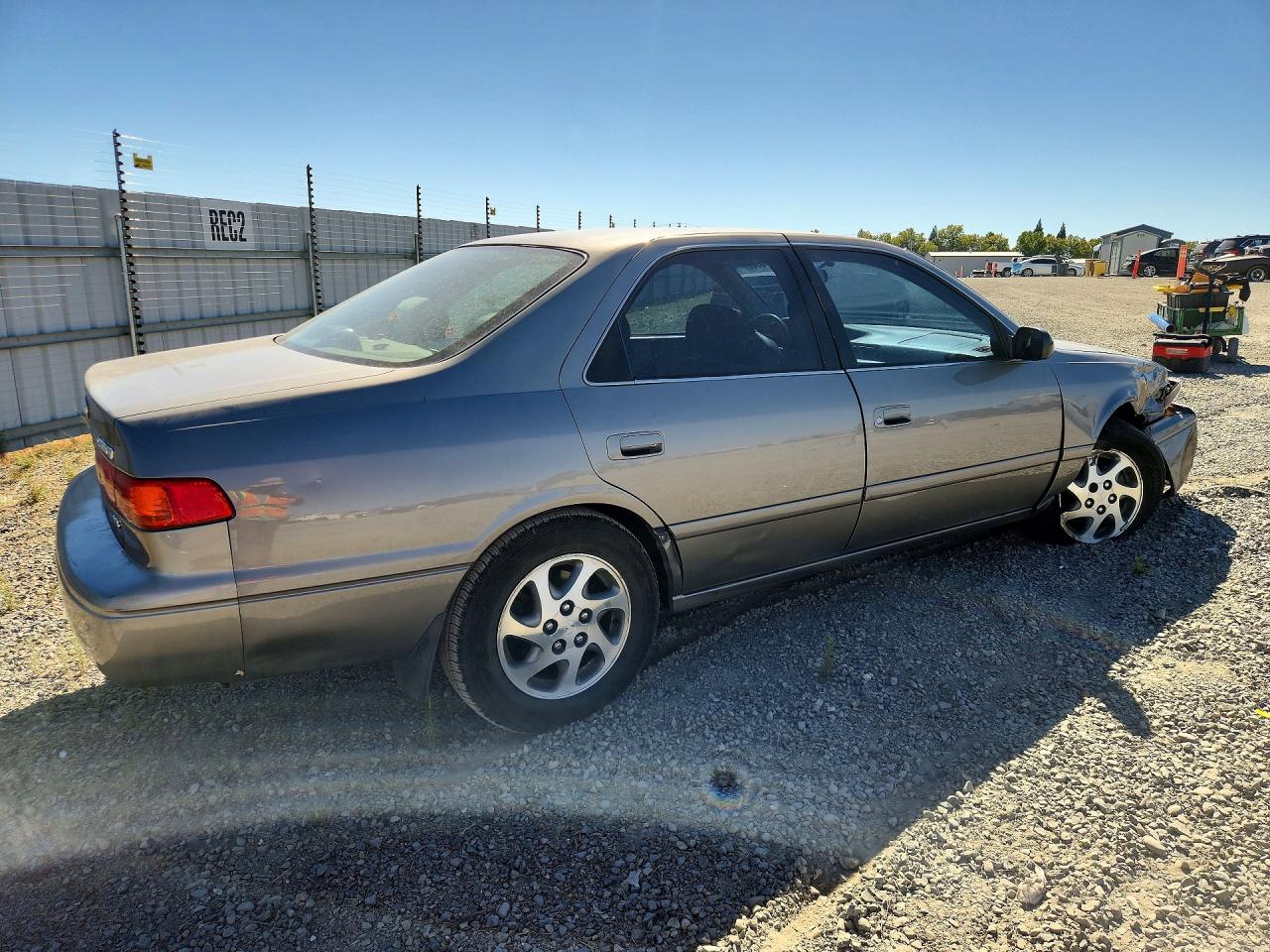 2000 Toyota Camry Le V6 Tan vin: 4T1BF22K6YU112044