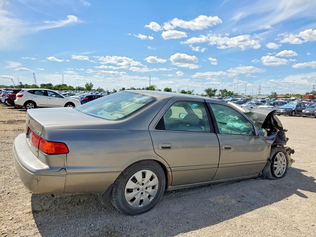 2001 Toyota Camry Le V6 Желто-коричневый vin: 4T1BF22K71U116142