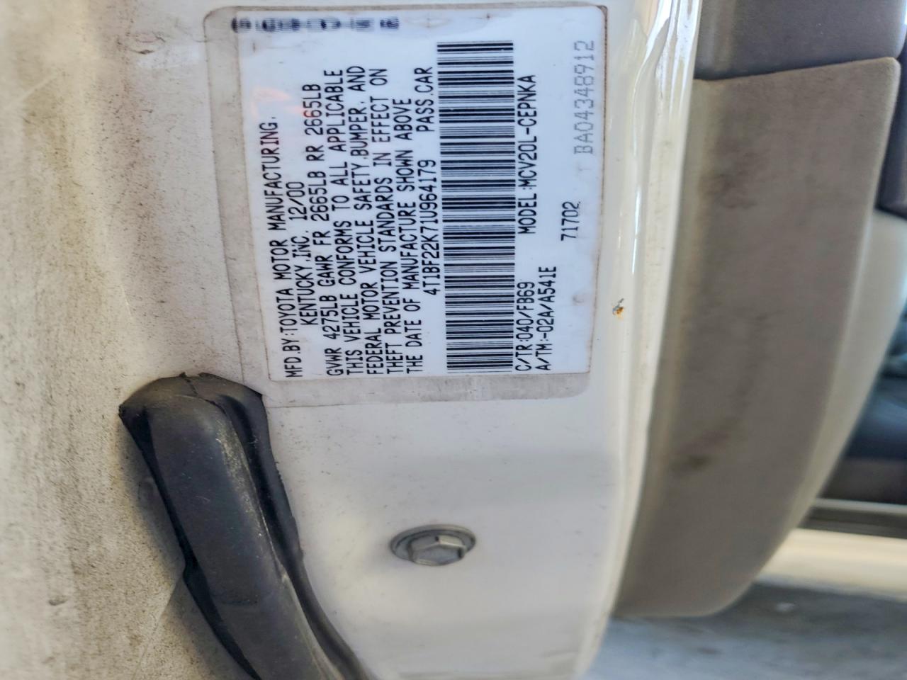 2001 Toyota Camry Le Белый vin: 4T1BF22K71U964179