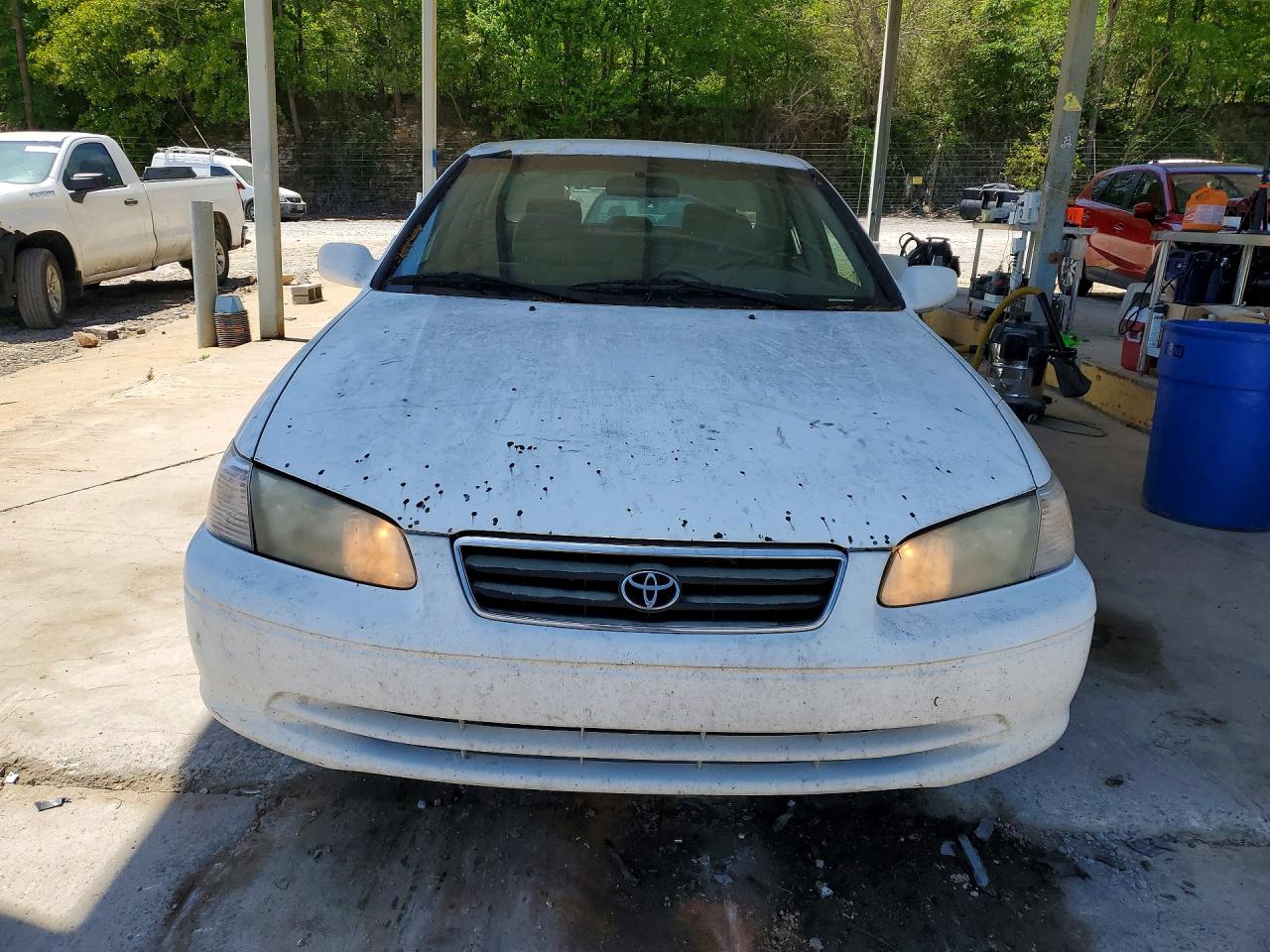 2001 Toyota Camry Le Белый vin: 4T1BF22K71U964179