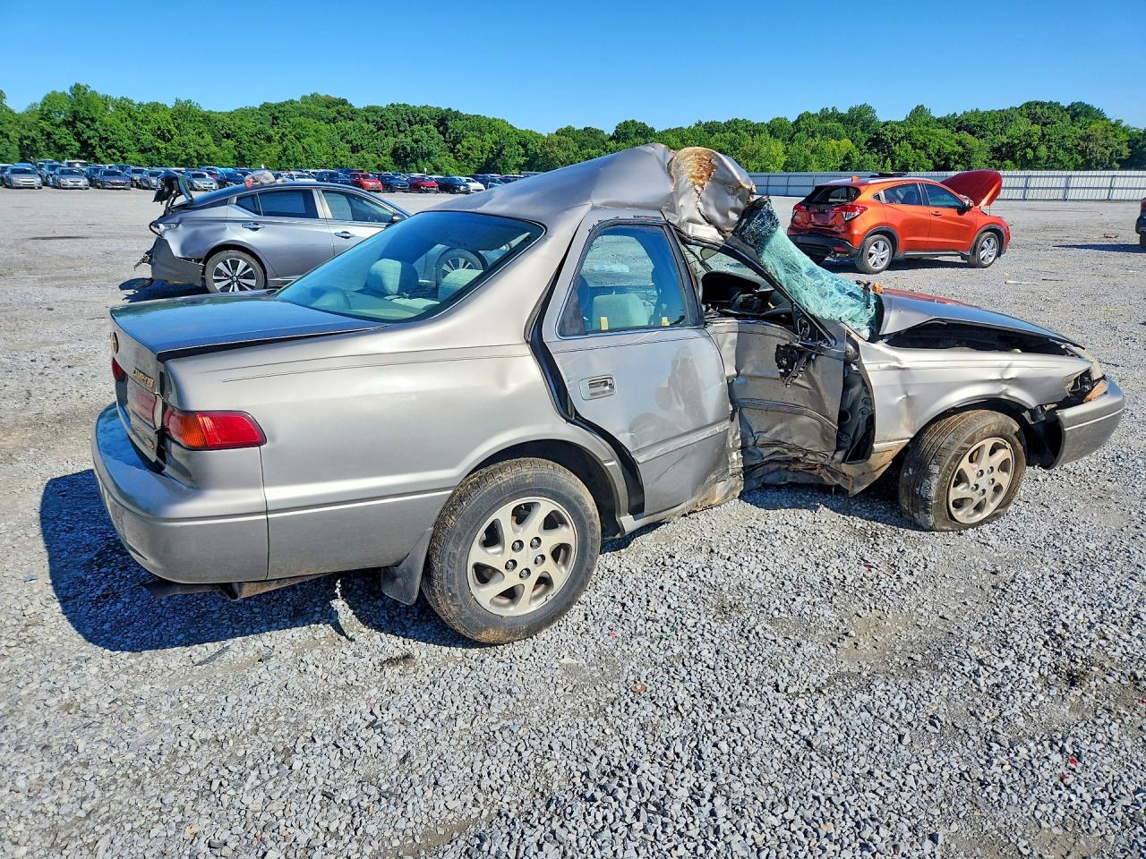1999 Toyota Camry Le V6 Коричневый vin: 4T1BF22K7XU077030