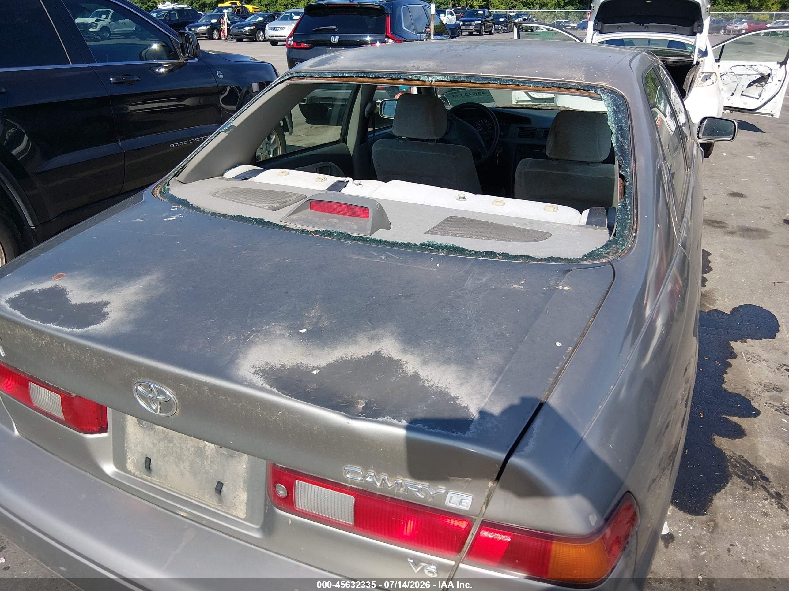 1997 Toyota Camry Le V6 Beige vin: 4T1BF22K8VU011051