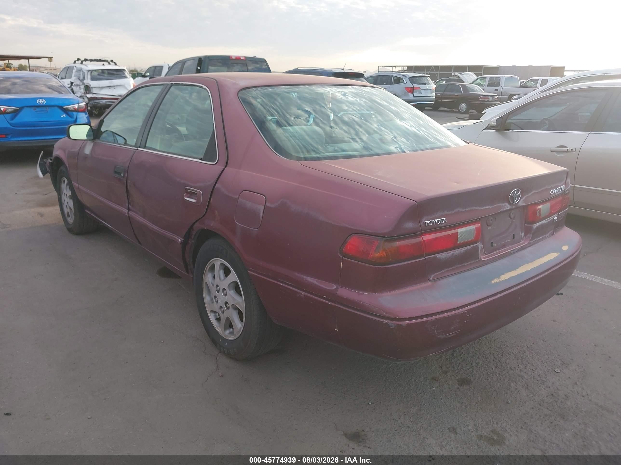1997 Toyota Camry Le V6 Red vin: 4T1BF22K8VU019943