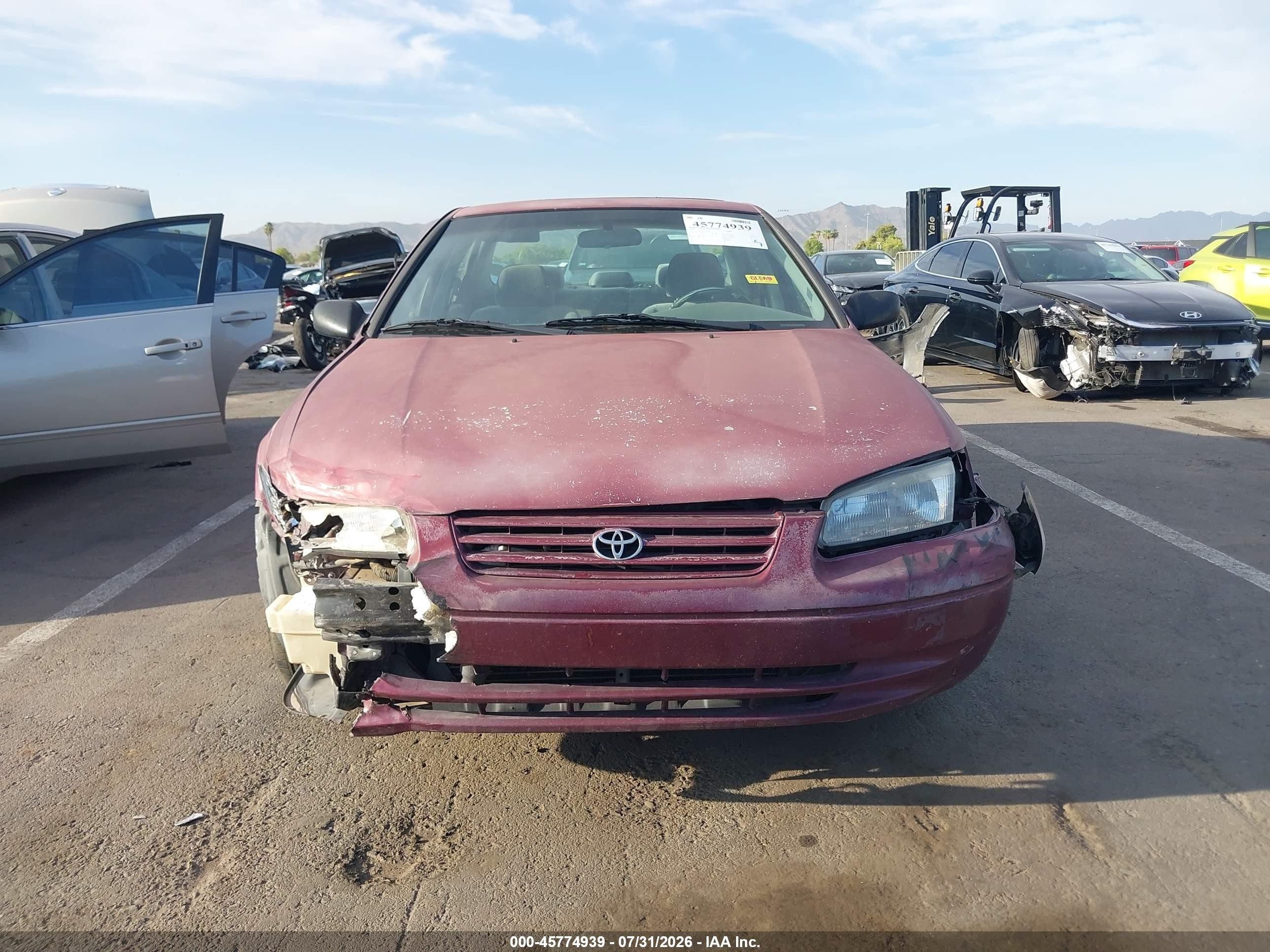 1997 Toyota Camry Le V6 Red vin: 4T1BF22K8VU019943
