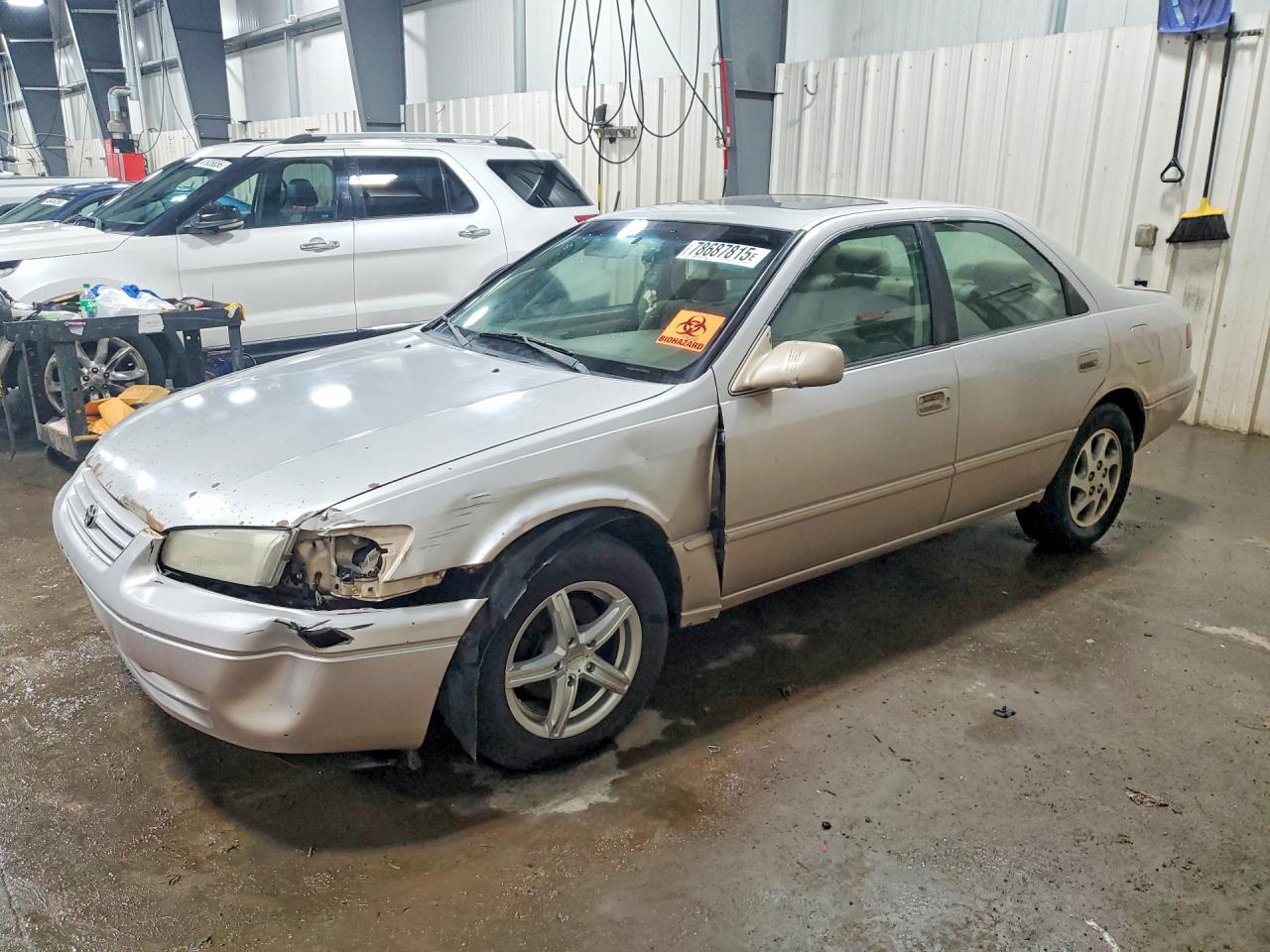 4T1BF22K8WU061854