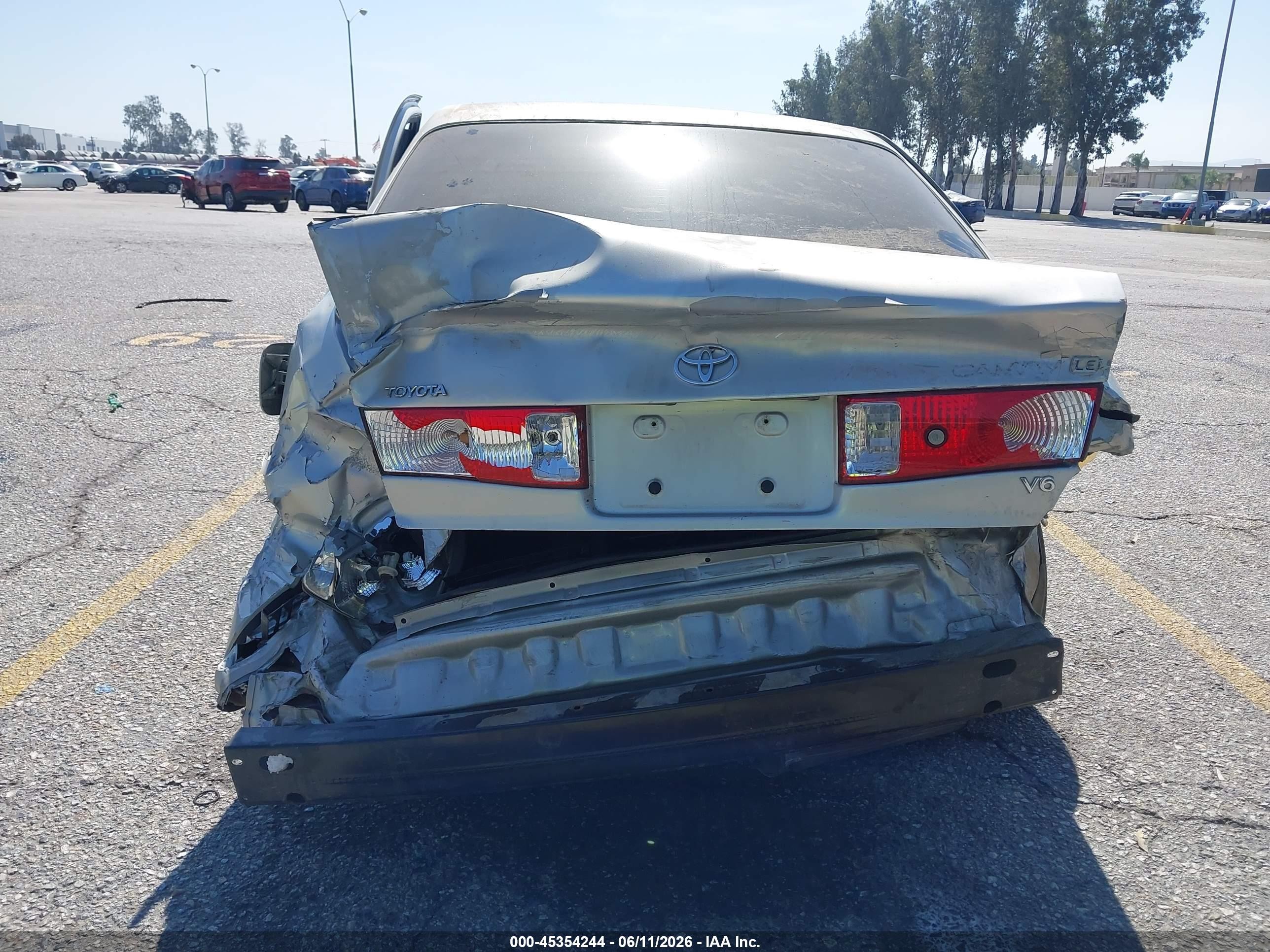 2000 Toyota Camry Le V6 Silver vin: 4T1BF22K8YU093268