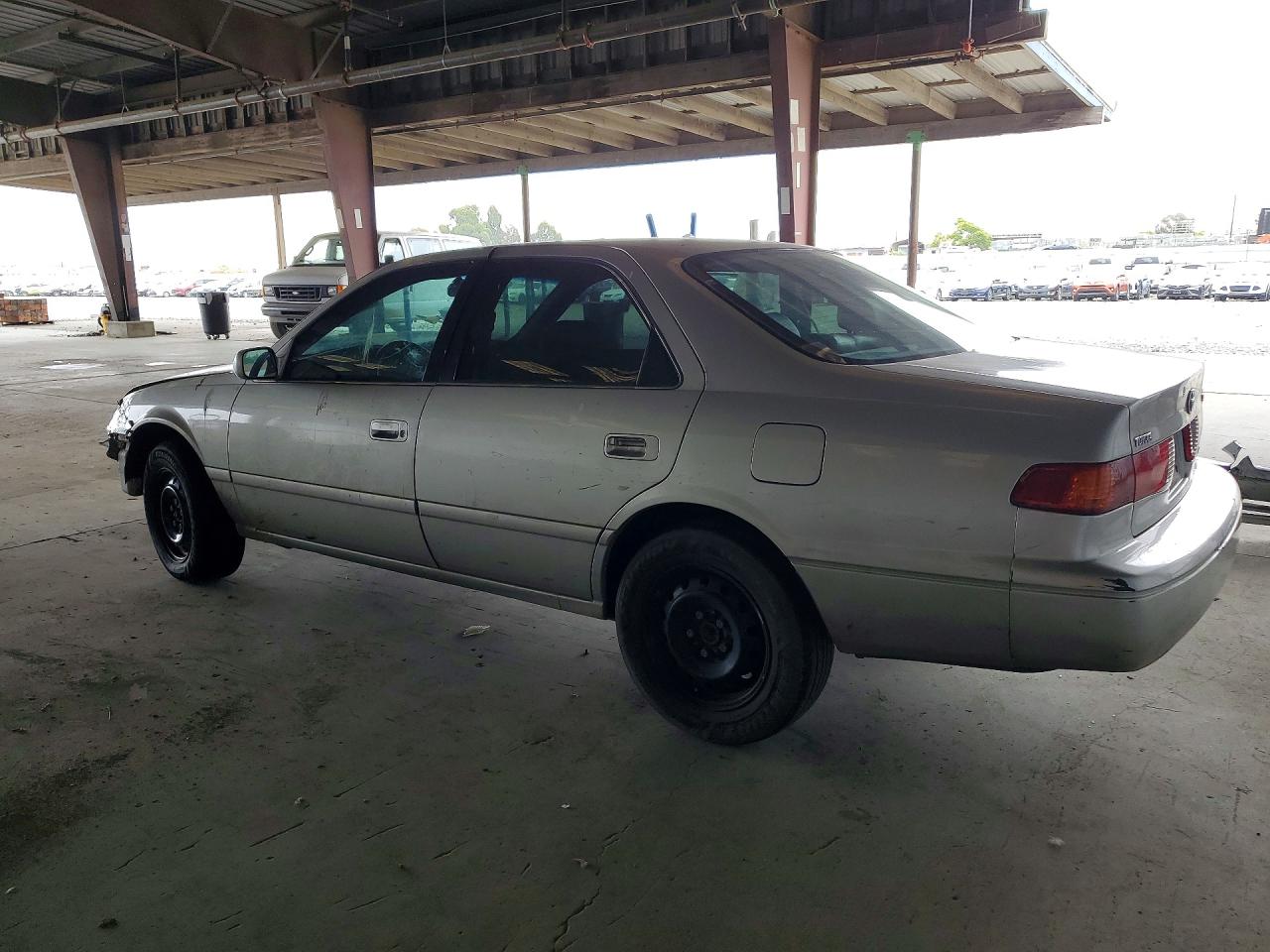 2000 Toyota Camry Le V6 Золотой vin: 4T1BF22K8YU100901