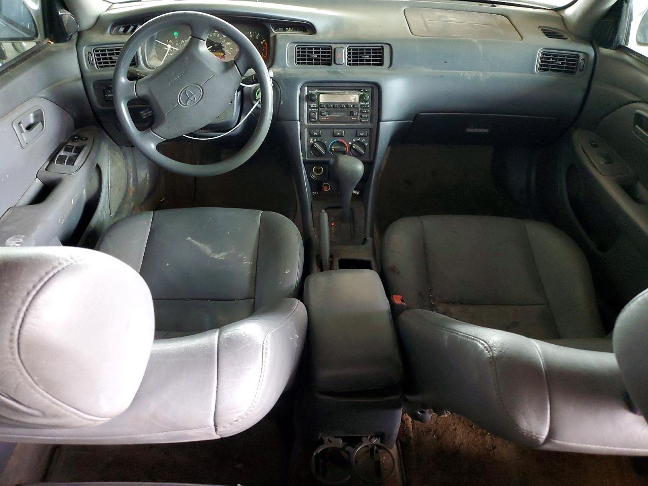 2000 Toyota Camry Le V6 Золотой vin: 4T1BF22K8YU100901
