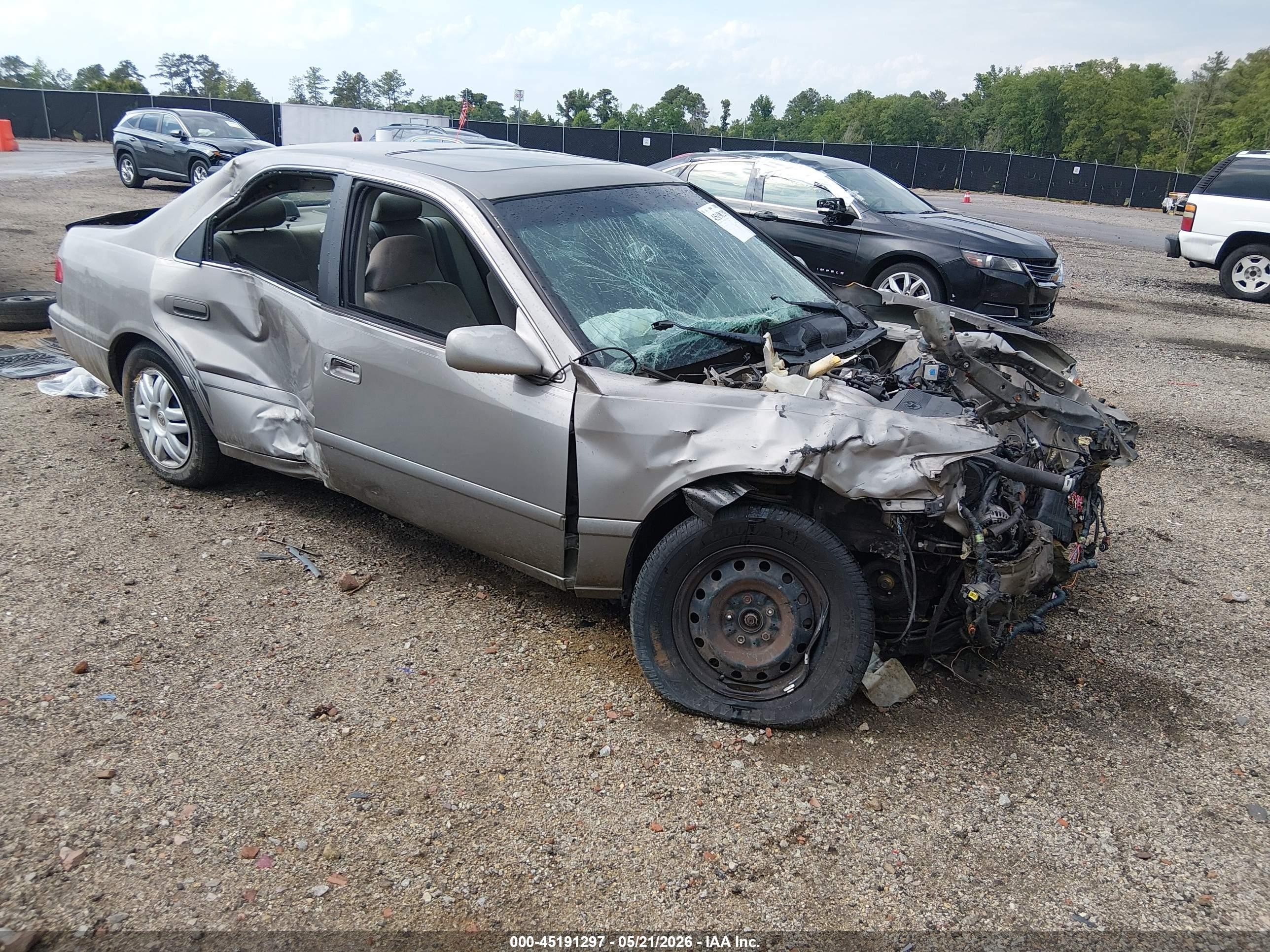 2001 Toyota Camry Le V6 Brown vin: 4T1BF22K91U125960