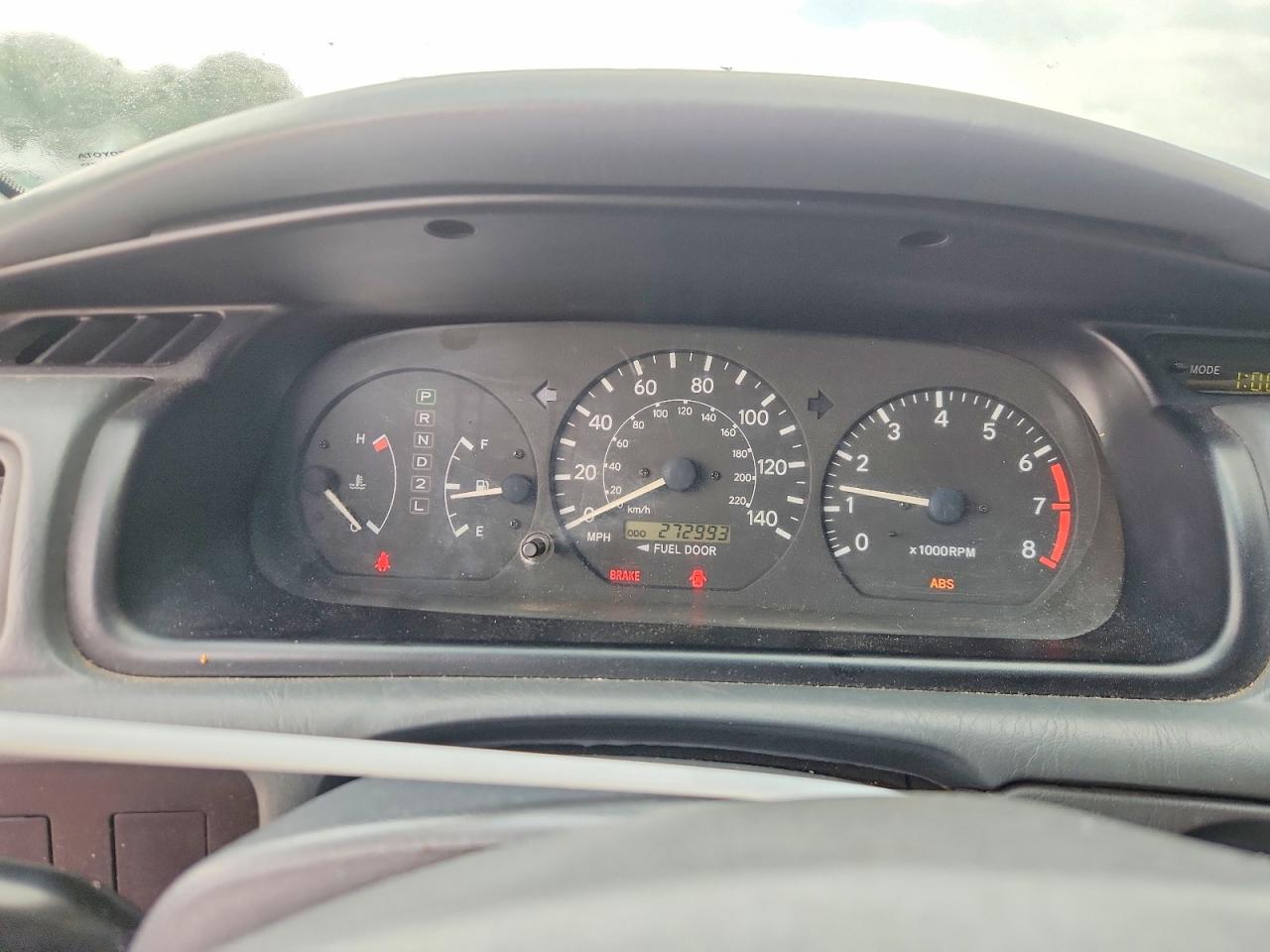 2001 Toyota Camry Le White vin: 4T1BF22KX1U959932
