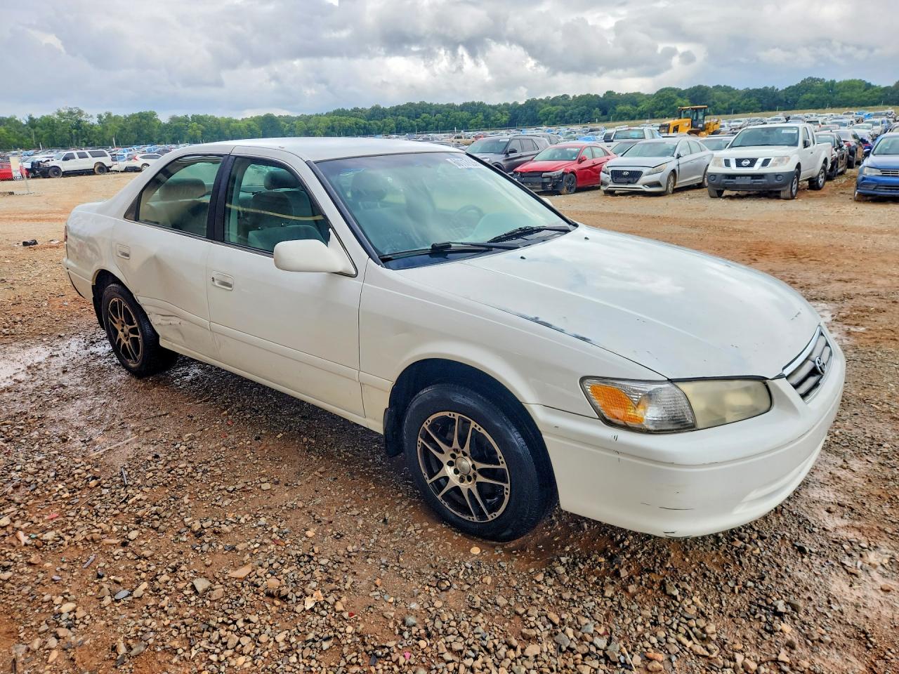 2001 Toyota Camry Le White vin: 4T1BF22KX1U959932