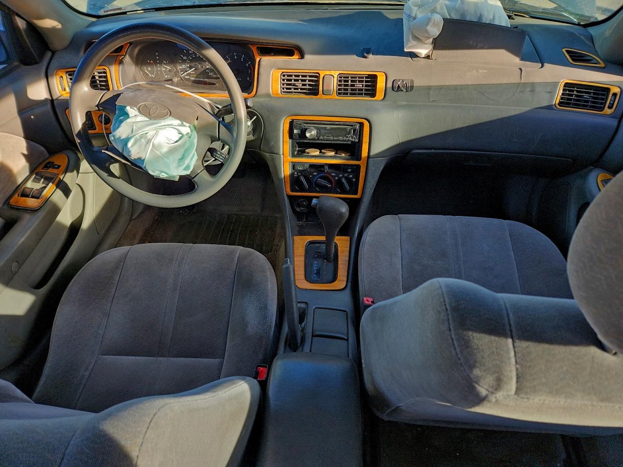 1997 Toyota Camry Ce Green vin: 4T1BF22KXVU900997