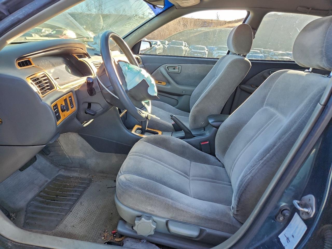 1997 Toyota Camry Ce Green vin: 4T1BF22KXVU900997