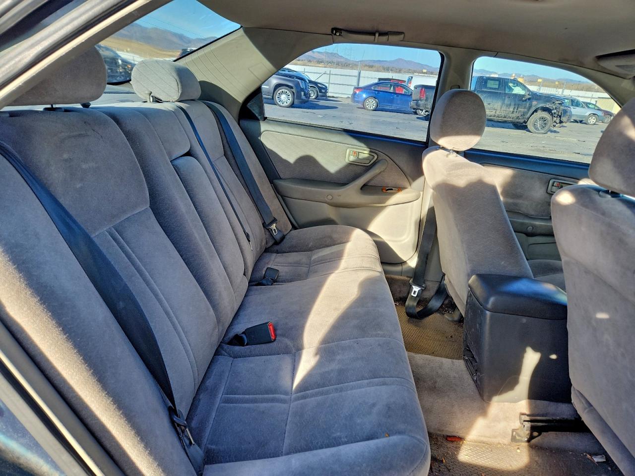1997 Toyota Camry Ce Green vin: 4T1BF22KXVU900997