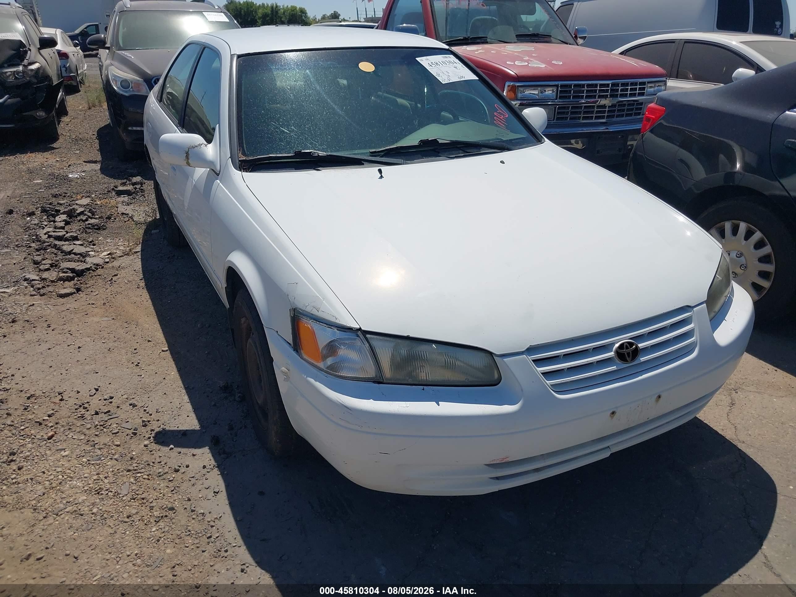 1997 Toyota Camry Le V6 White vin: 4T1BF22KXVU902975
