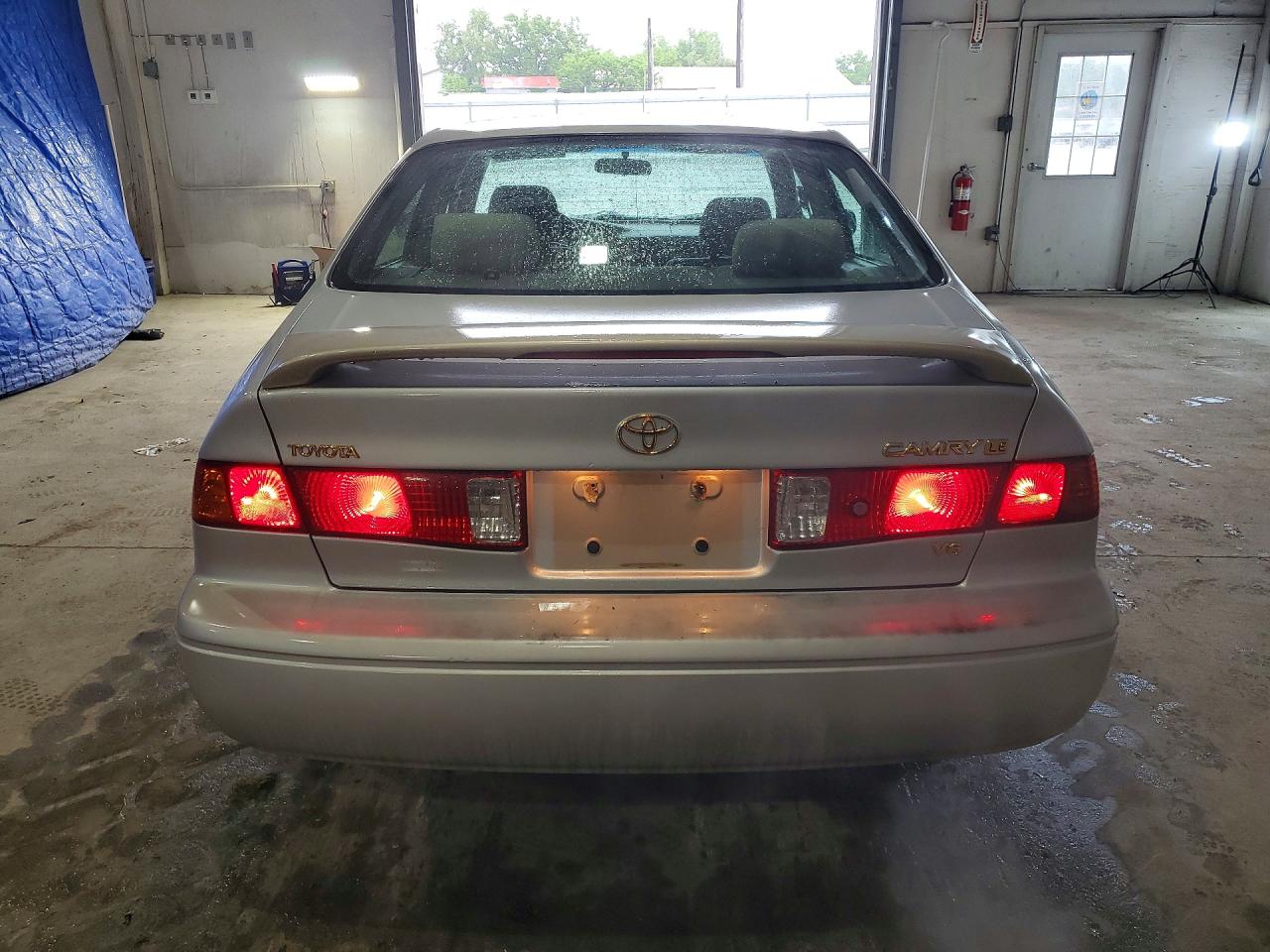 2000 Toyota Camry Le V6 Серебряный vin: 4T1BF22KXYU095264