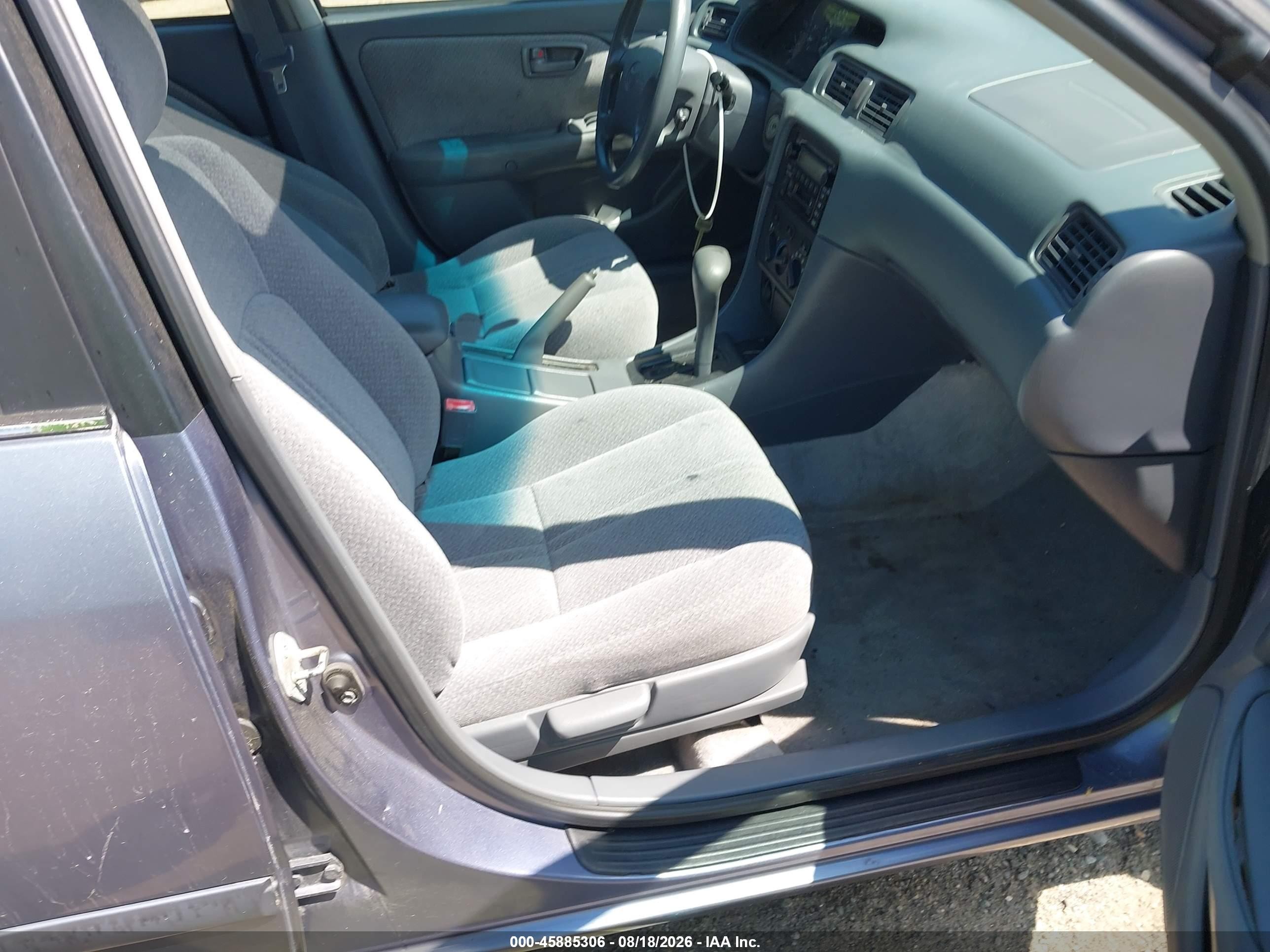 2000 Toyota Camry Le V6 Blue vin: 4T1BF22KXYU097760