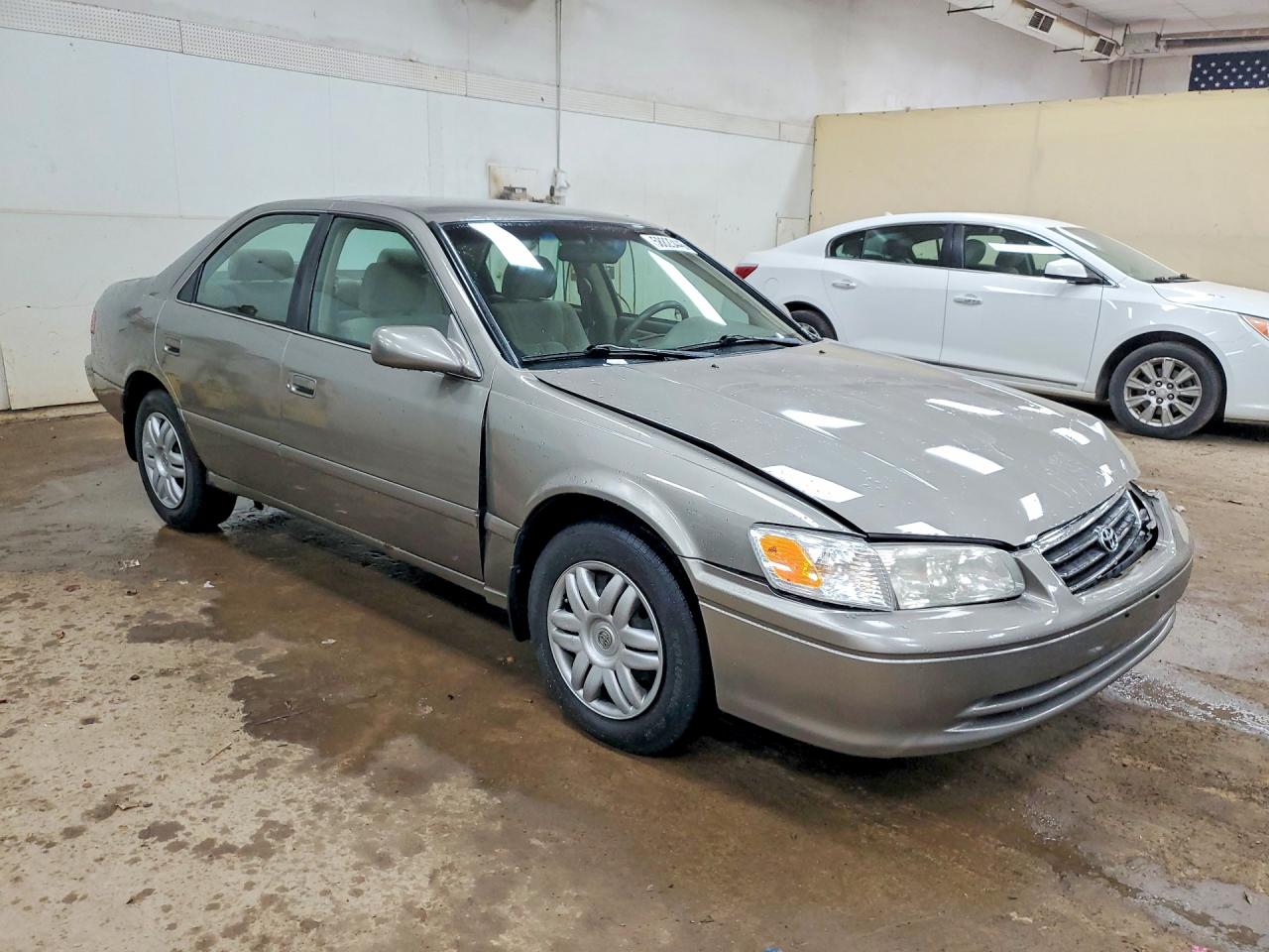 2000 Toyota Camry Le/xle Желто-коричневый vin: 4T1BF22KXYU113844