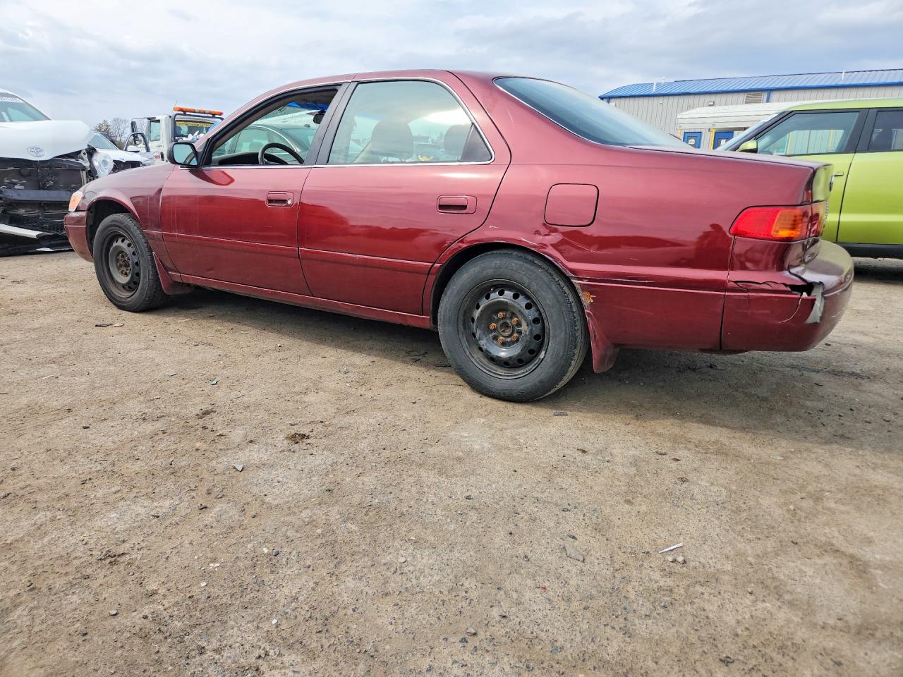 2000 Toyota Camry Le V6 Красный vin: 4T1BF22KXYU940002