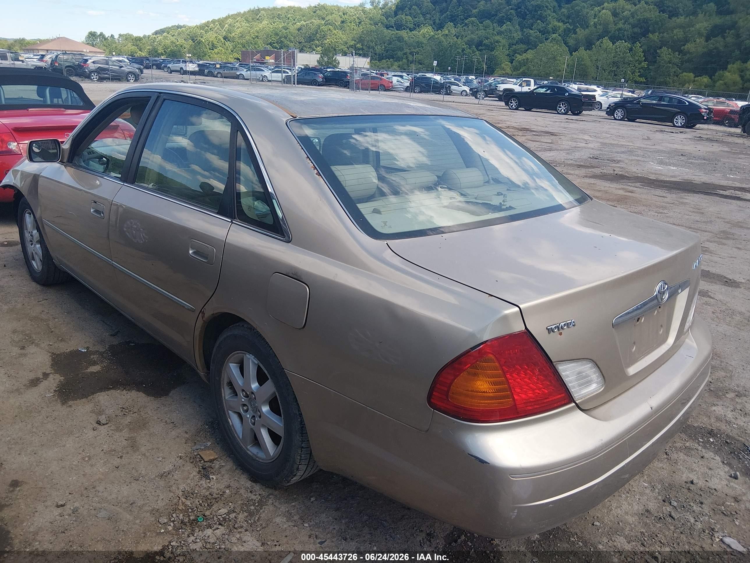 2001 Toyota Avalon Xls Gold vin: 4T1BF28B01U141536