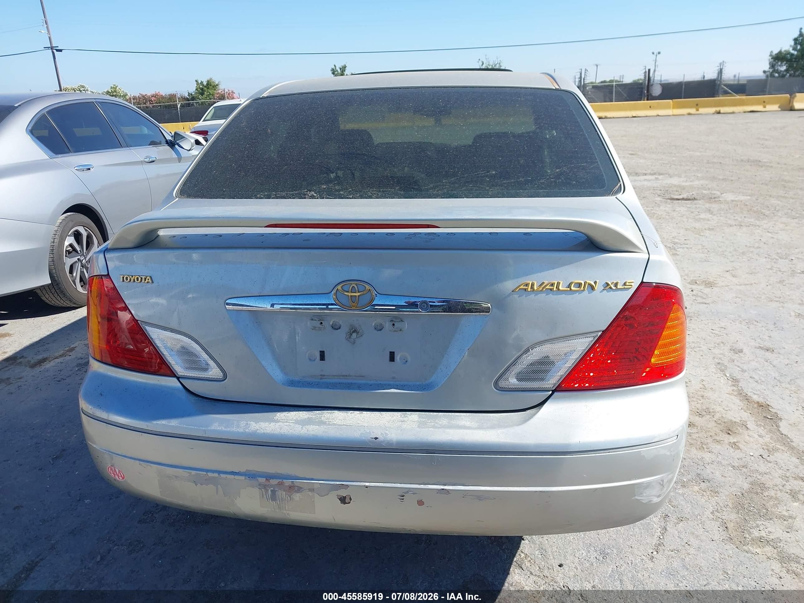 2001 Toyota Avalon Xls Silver vin: 4T1BF28B01U156957