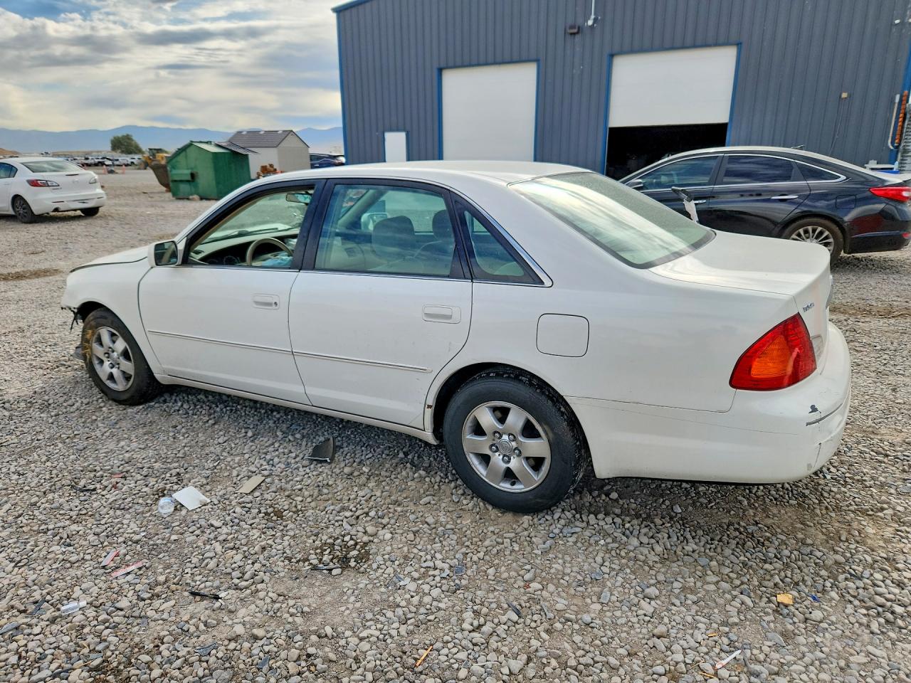 2001 Toyota Avalon Xl White vin: 4T1BF28B01U177338