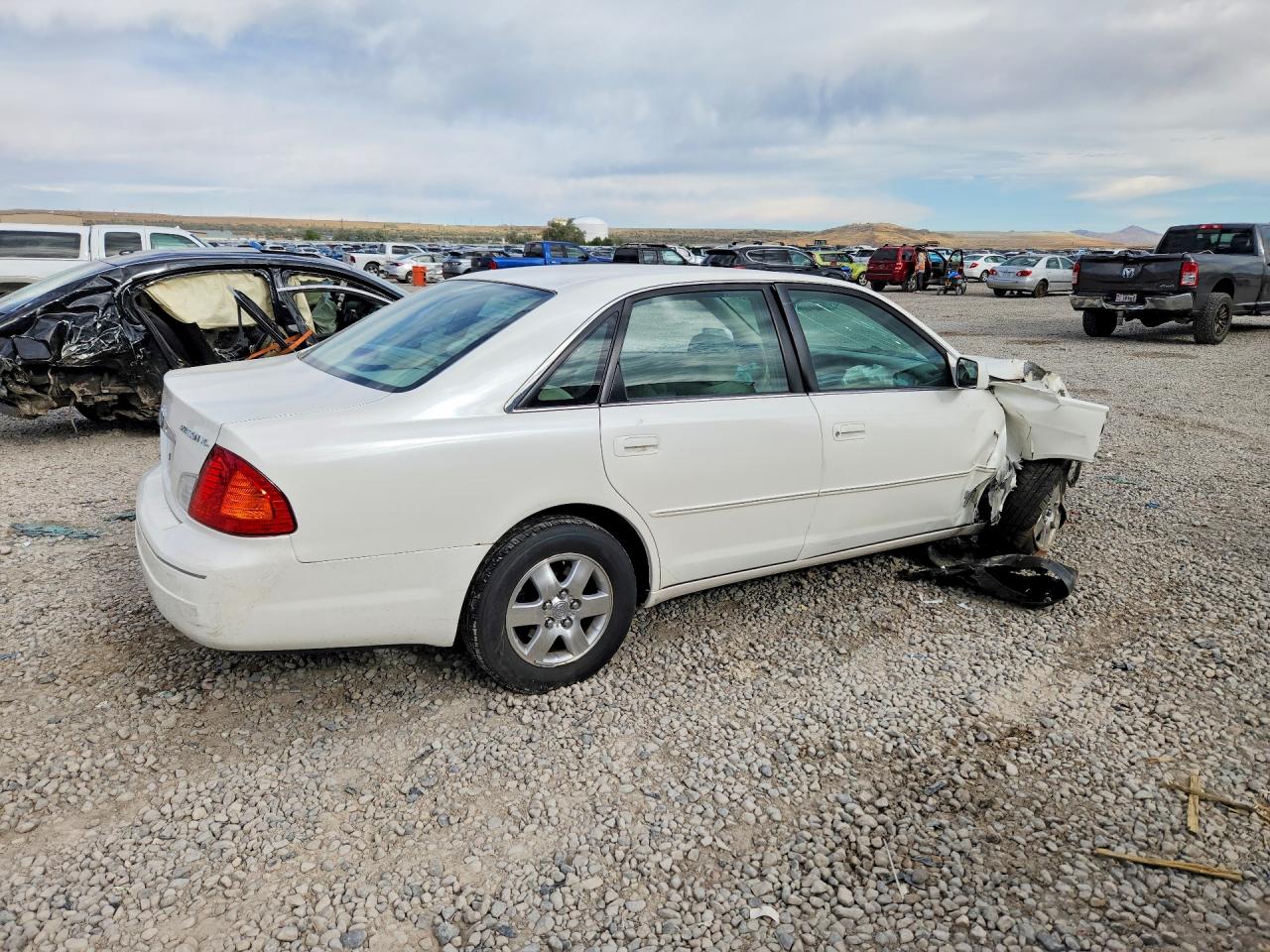 2001 Toyota Avalon Xl White vin: 4T1BF28B01U177338