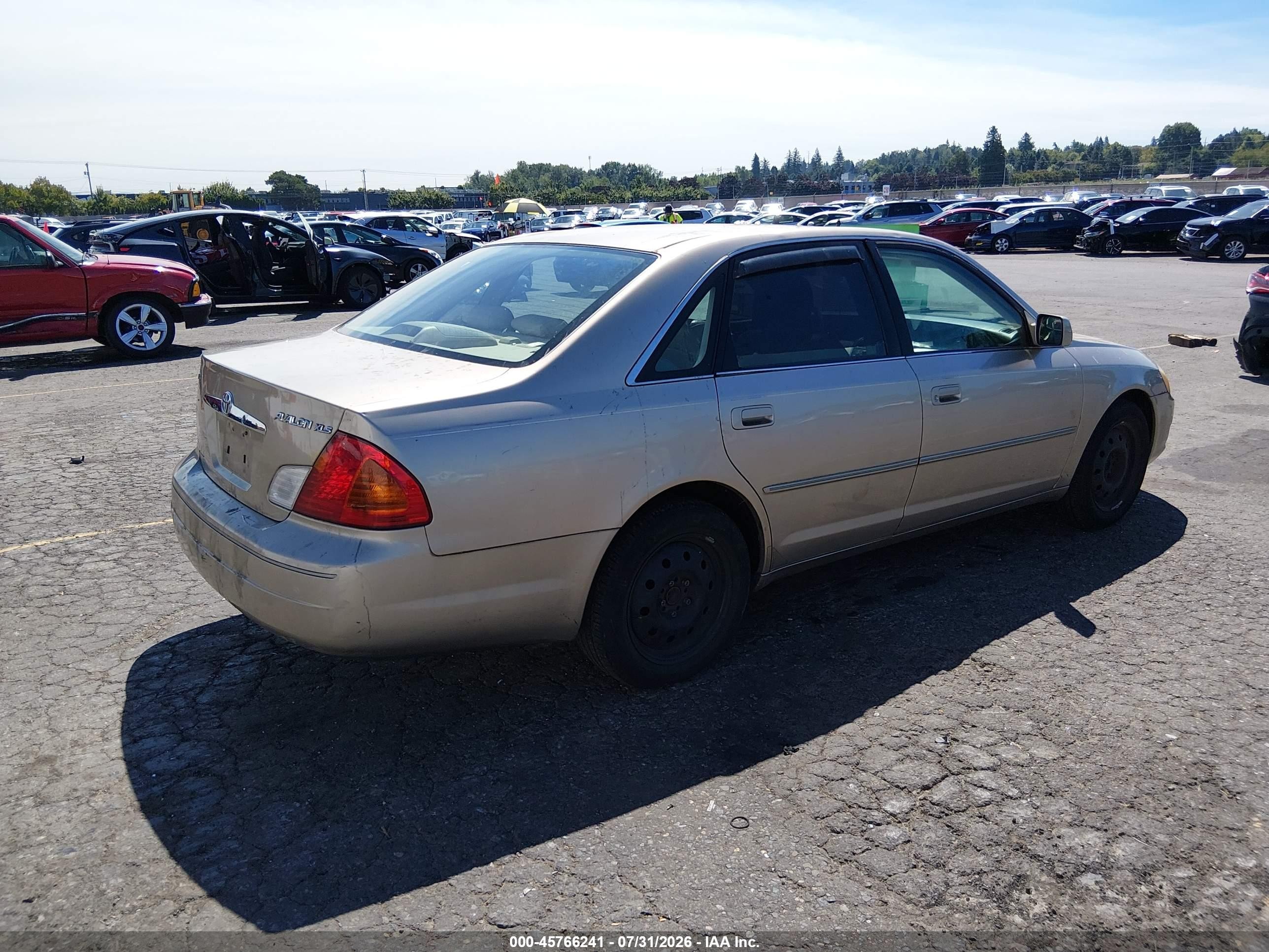 2000 Toyota Avalon Xls Золотой vin: 4T1BF28B0YU009371