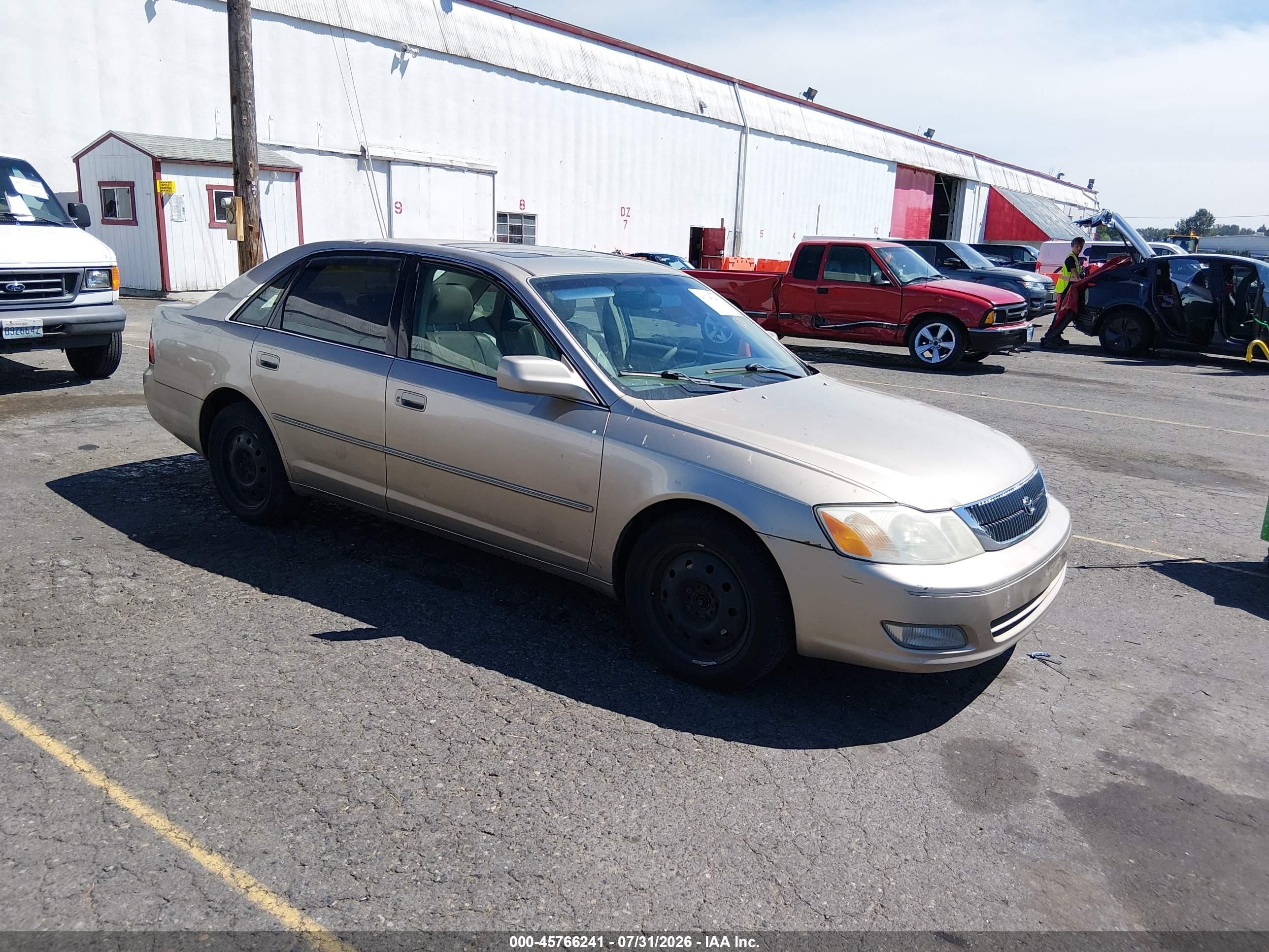 2000 Toyota Avalon Xls Gold vin: 4T1BF28B0YU009371