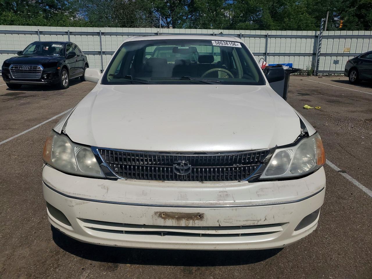 2000 Toyota Avalon Xls White vin: 4T1BF28B0YU060112