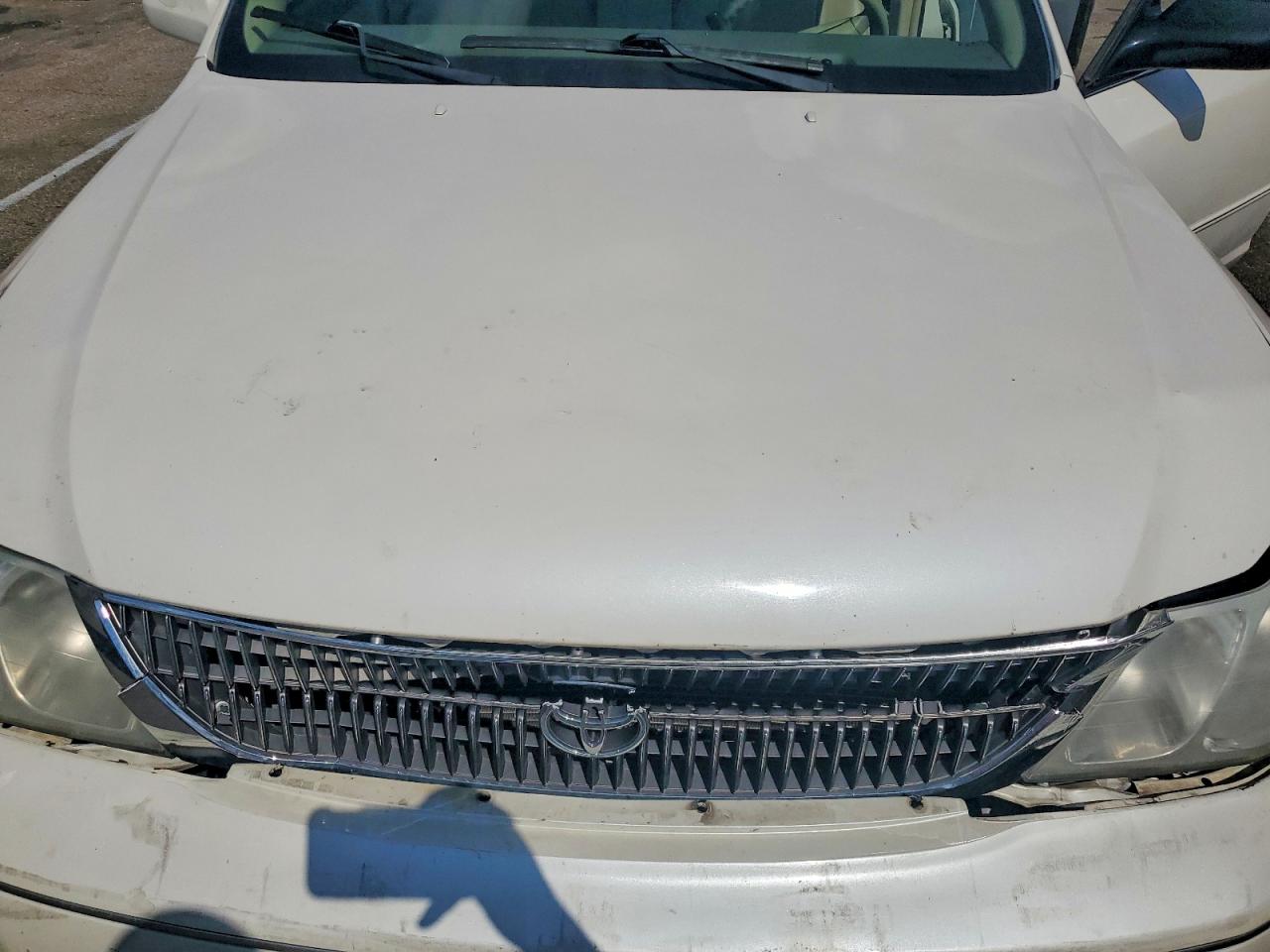 2000 Toyota Avalon Xls White vin: 4T1BF28B0YU060112