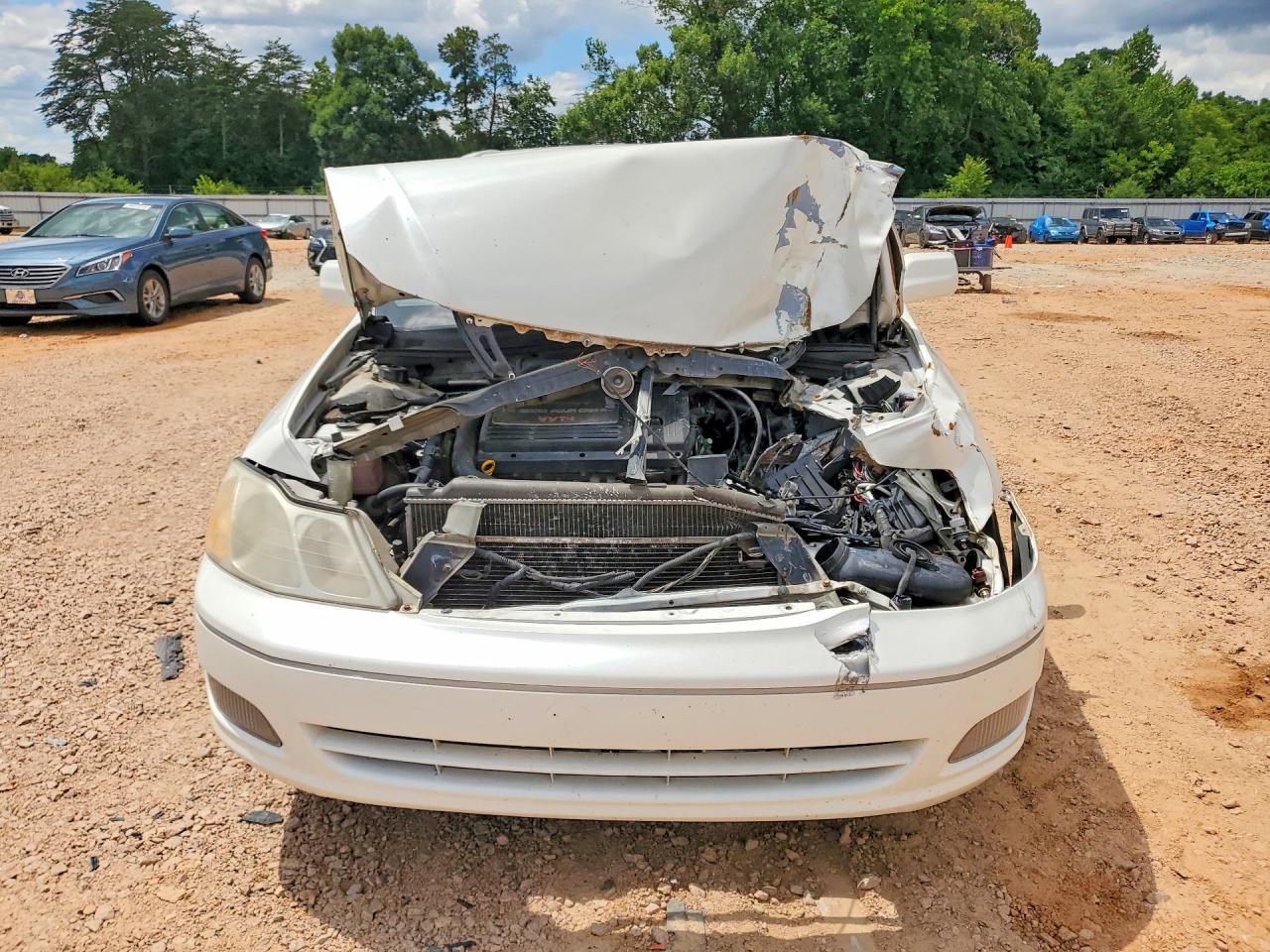2000 Toyota Avalon Xls White vin: 4T1BF28B0YU110362