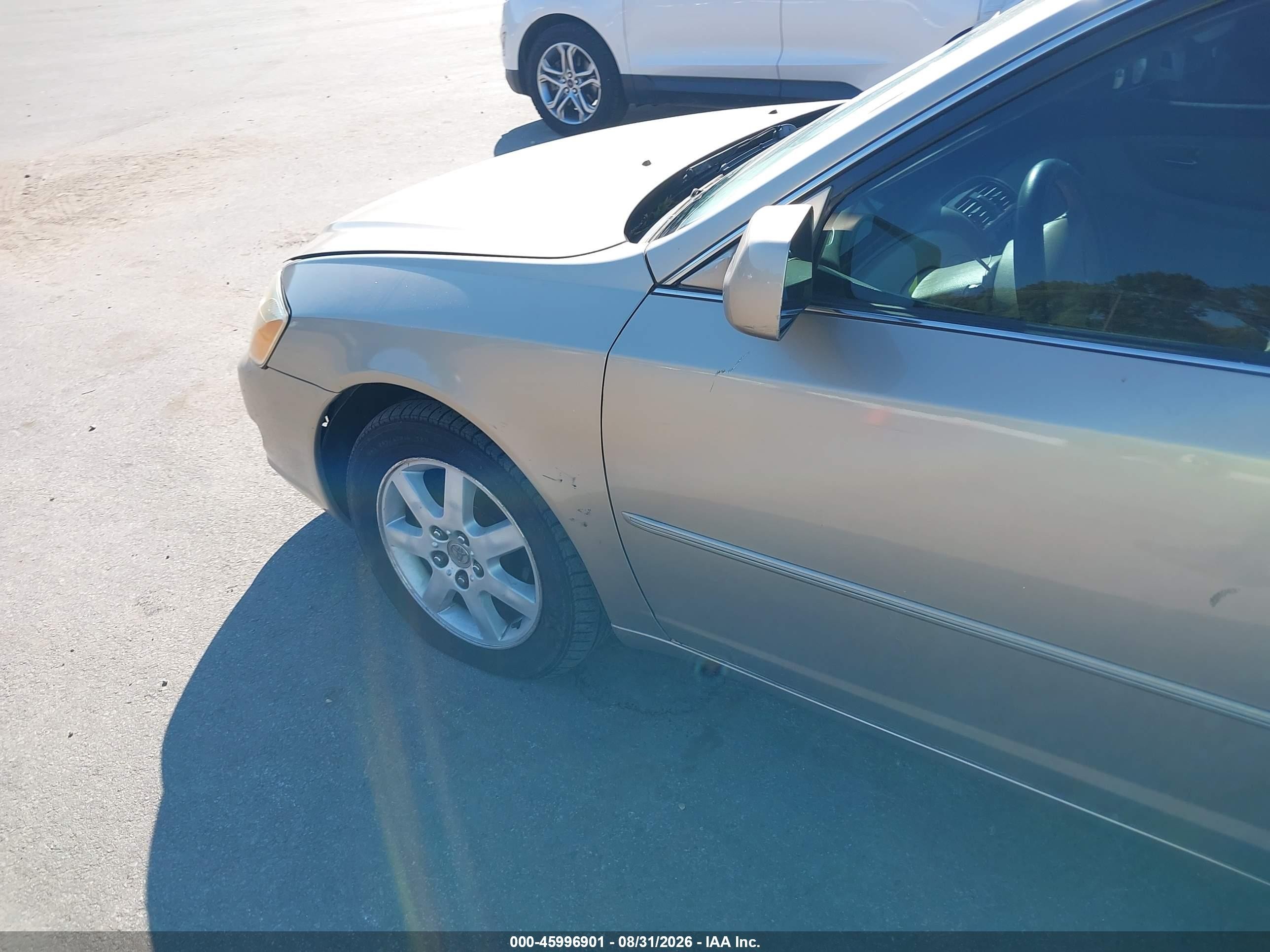 2001 Toyota Avalon Xls Gold vin: 4T1BF28B11U149466