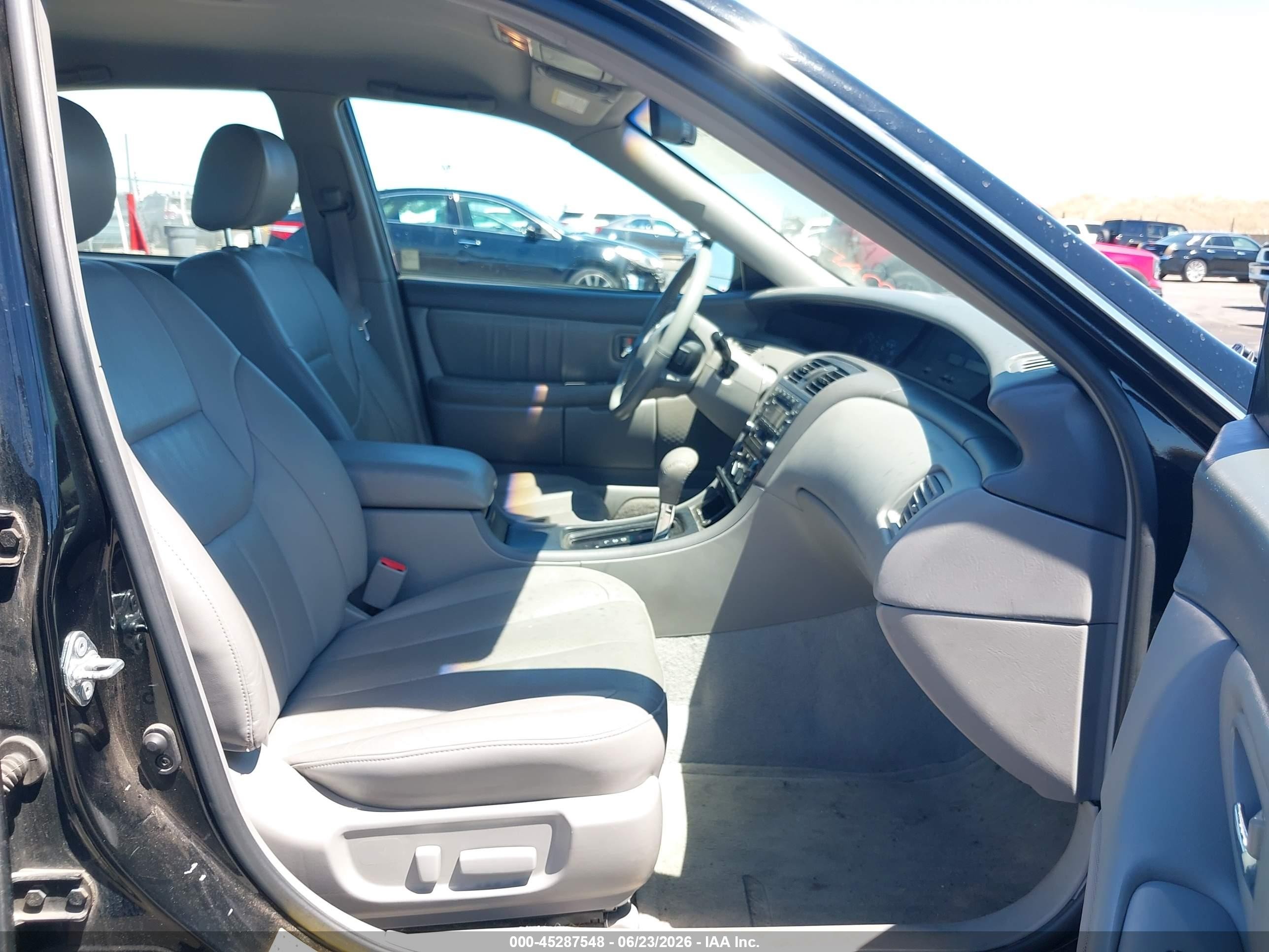 2004 Toyota Avalon Xl Black vin: 4T1BF28B14U384986