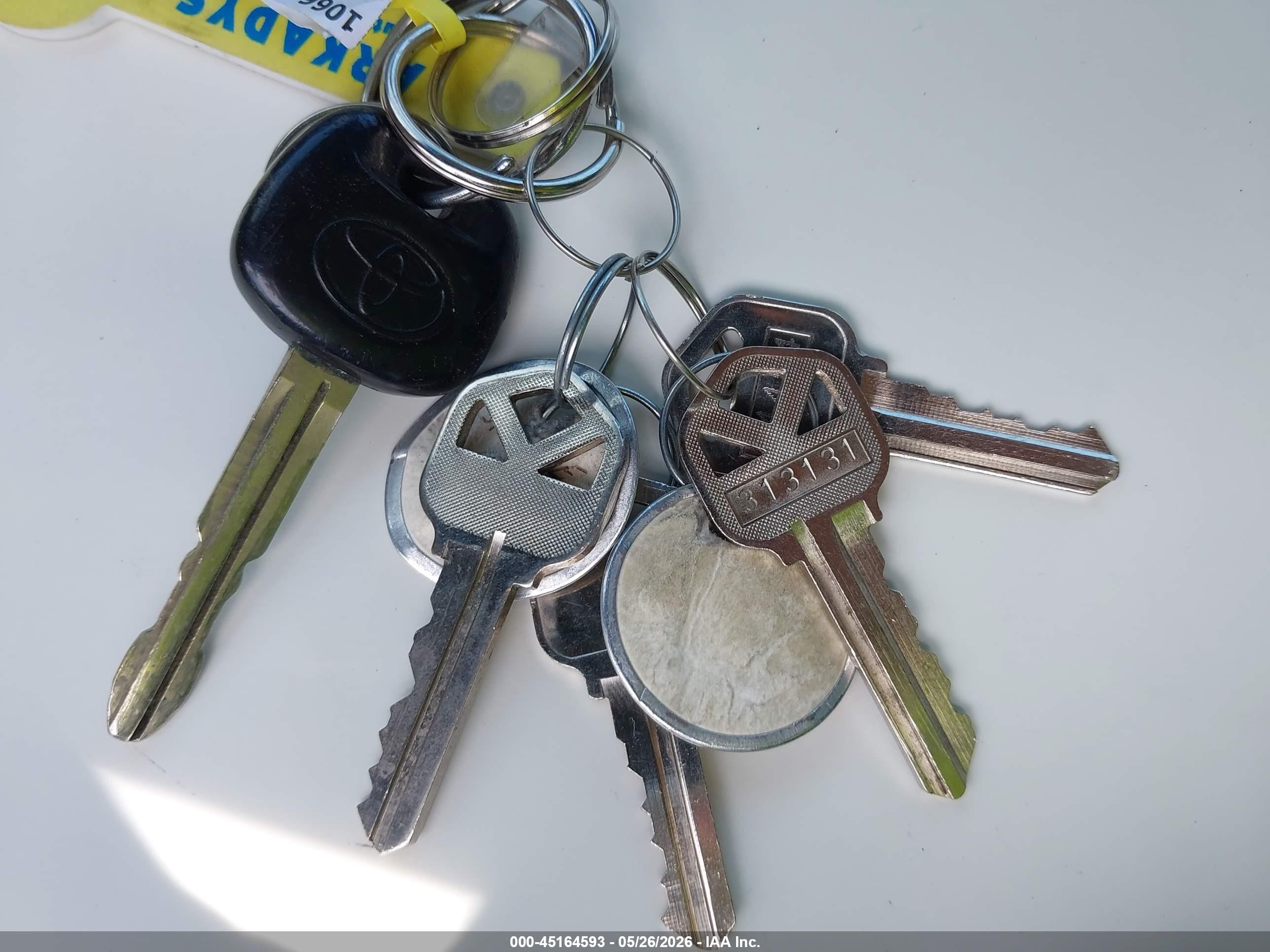 2000 Toyota Avalon Xls Серебряный vin: 4T1BF28B1YU022503