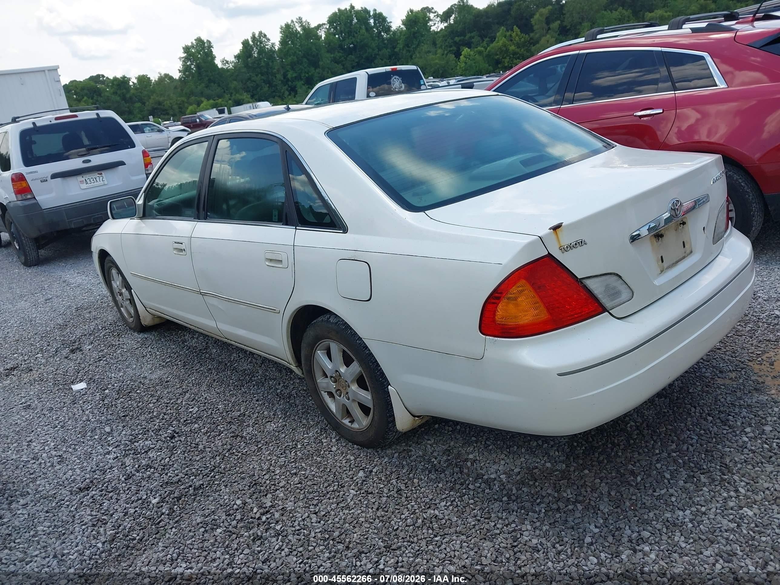 2000 Toyota Avalon Xls White vin: 4T1BF28B1YU077632