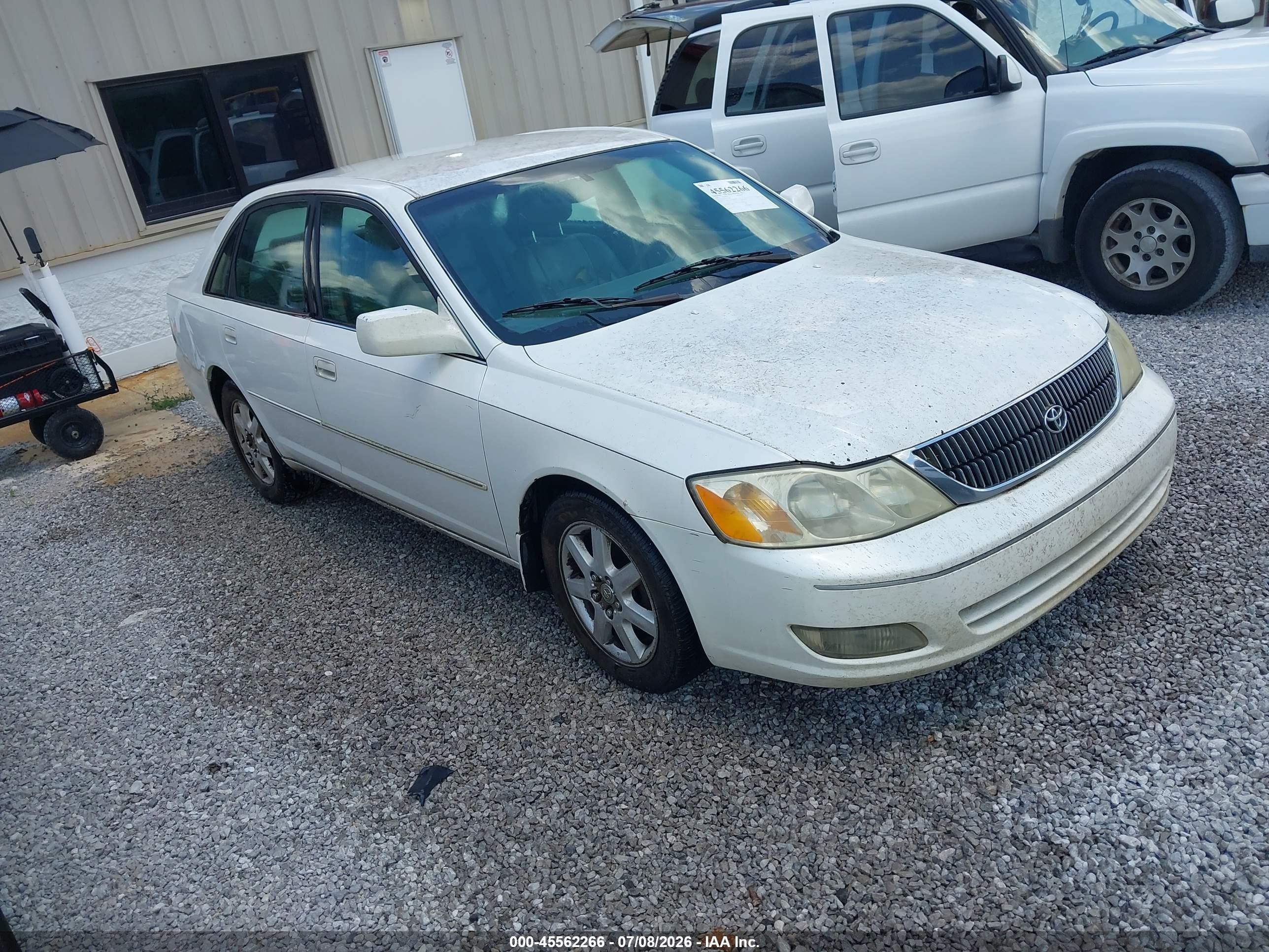2000 Toyota Avalon Xls White vin: 4T1BF28B1YU077632
