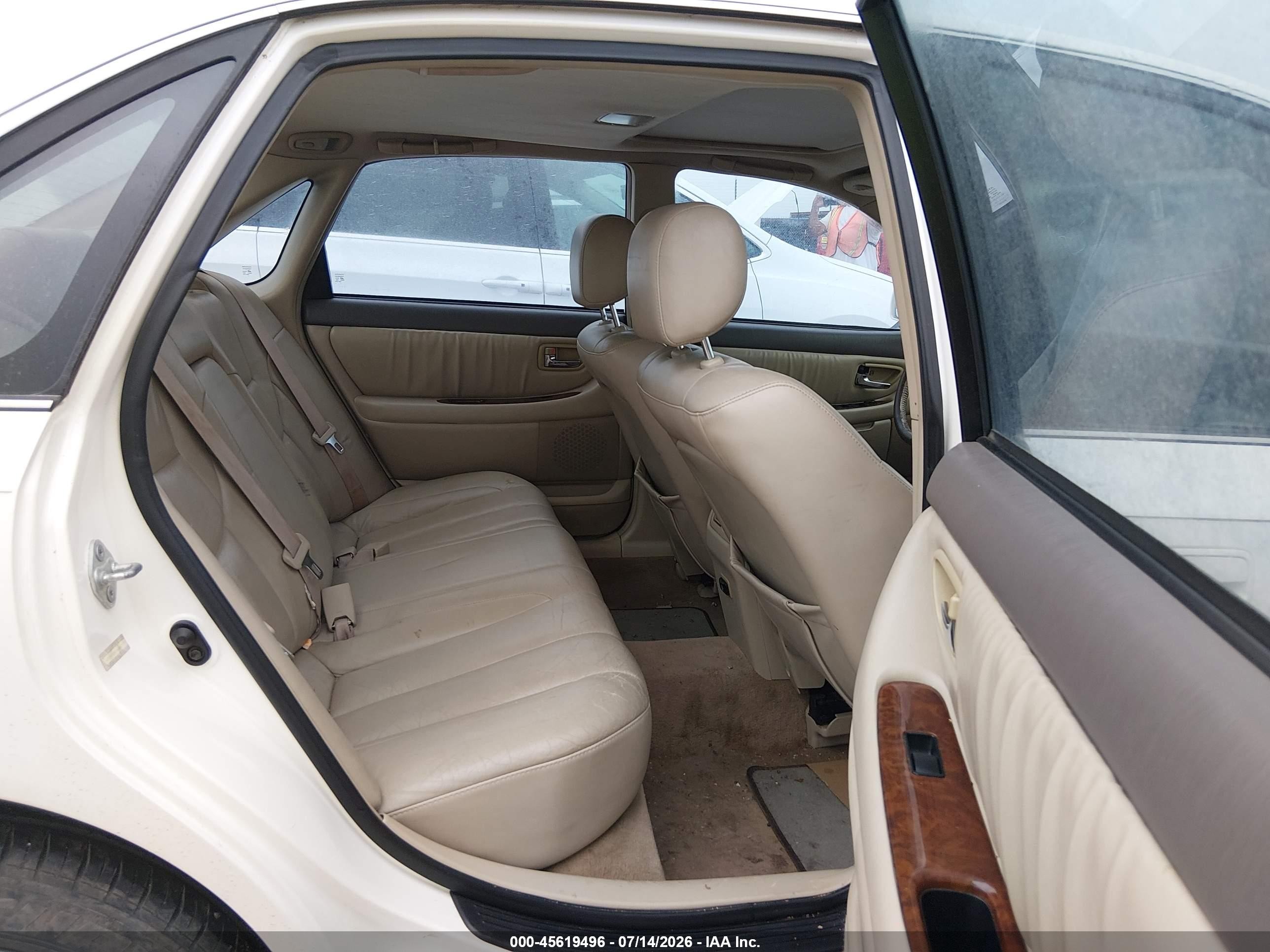 2000 Toyota Avalon Xls White vin: 4T1BF28B1YU081373