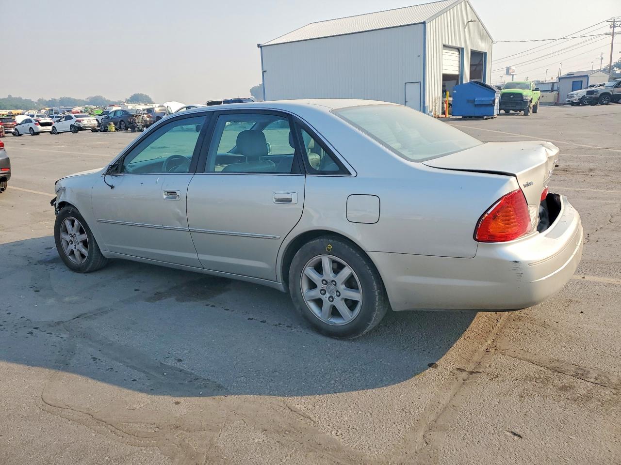 2000 Toyota Avalon Xls Silver vin: 4T1BF28B1YU097914